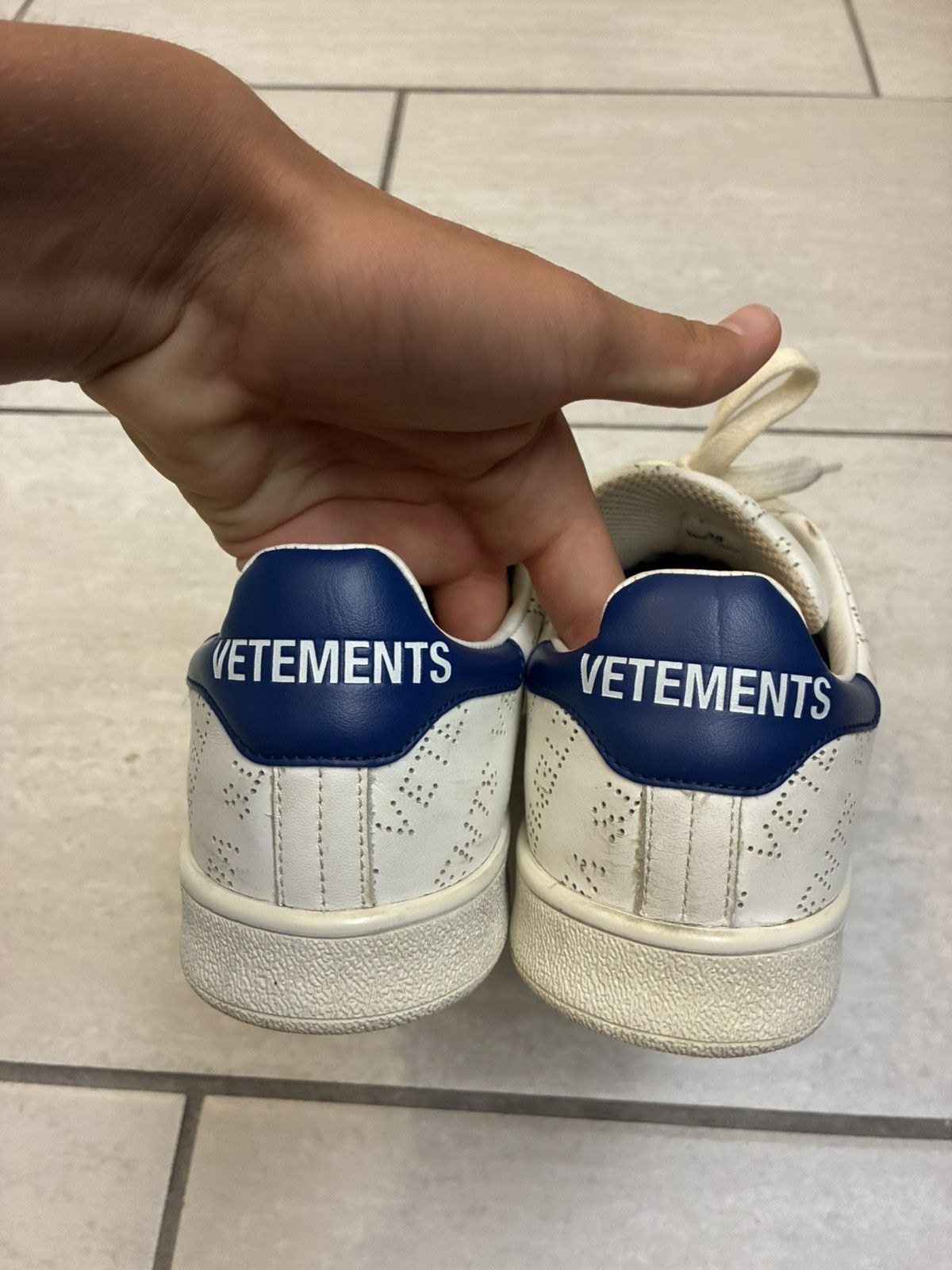 Vetements VETEMENTS White Logo Shoes Size US 8 / IT 38 - 4 Thumbnail