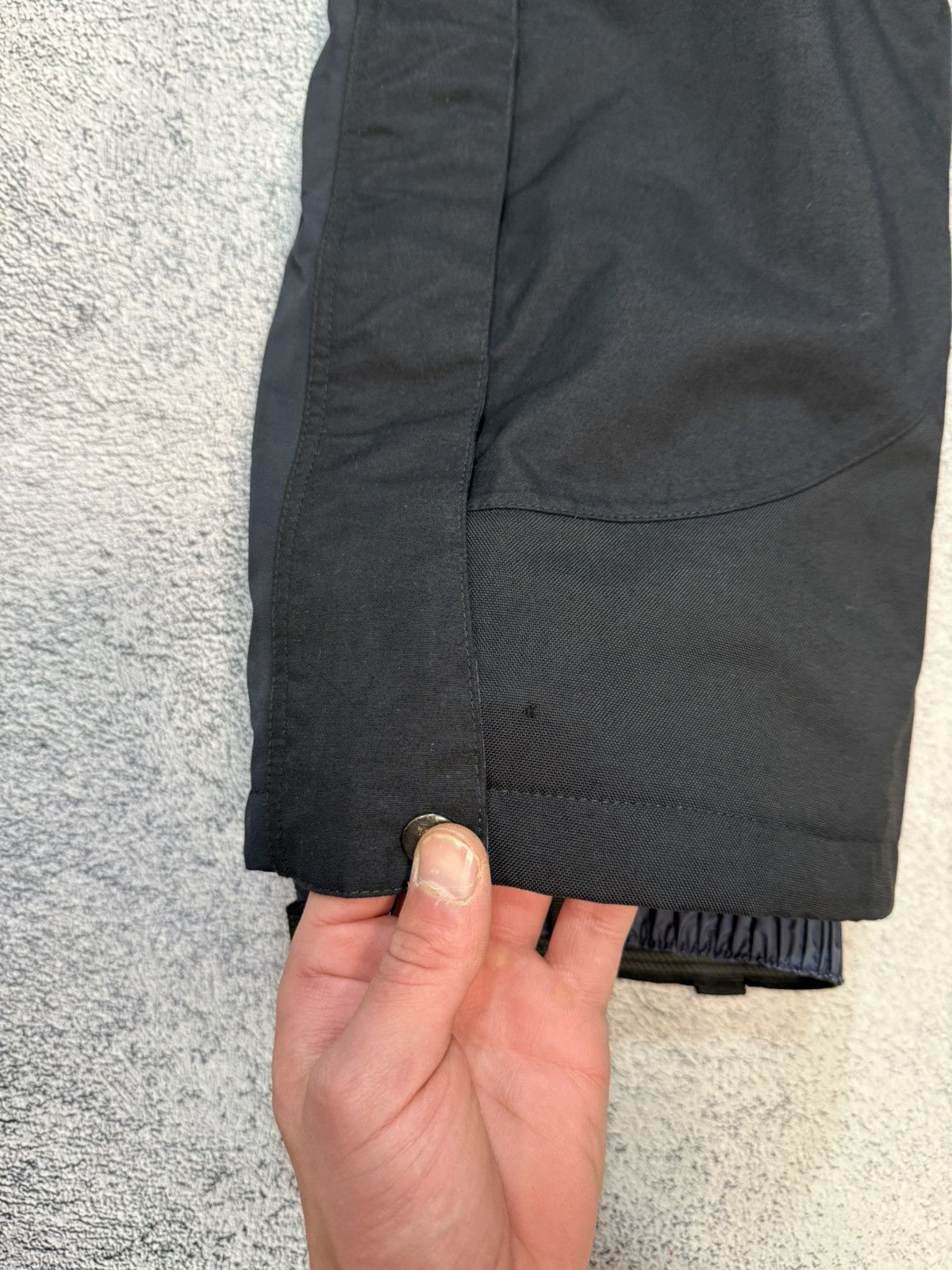 Patagonia Patagonia Womens Ski Snow Pants Bibs Waterproof Black Size 8 Size 30" / US 8 / IT 44 - 23 Thumbnail