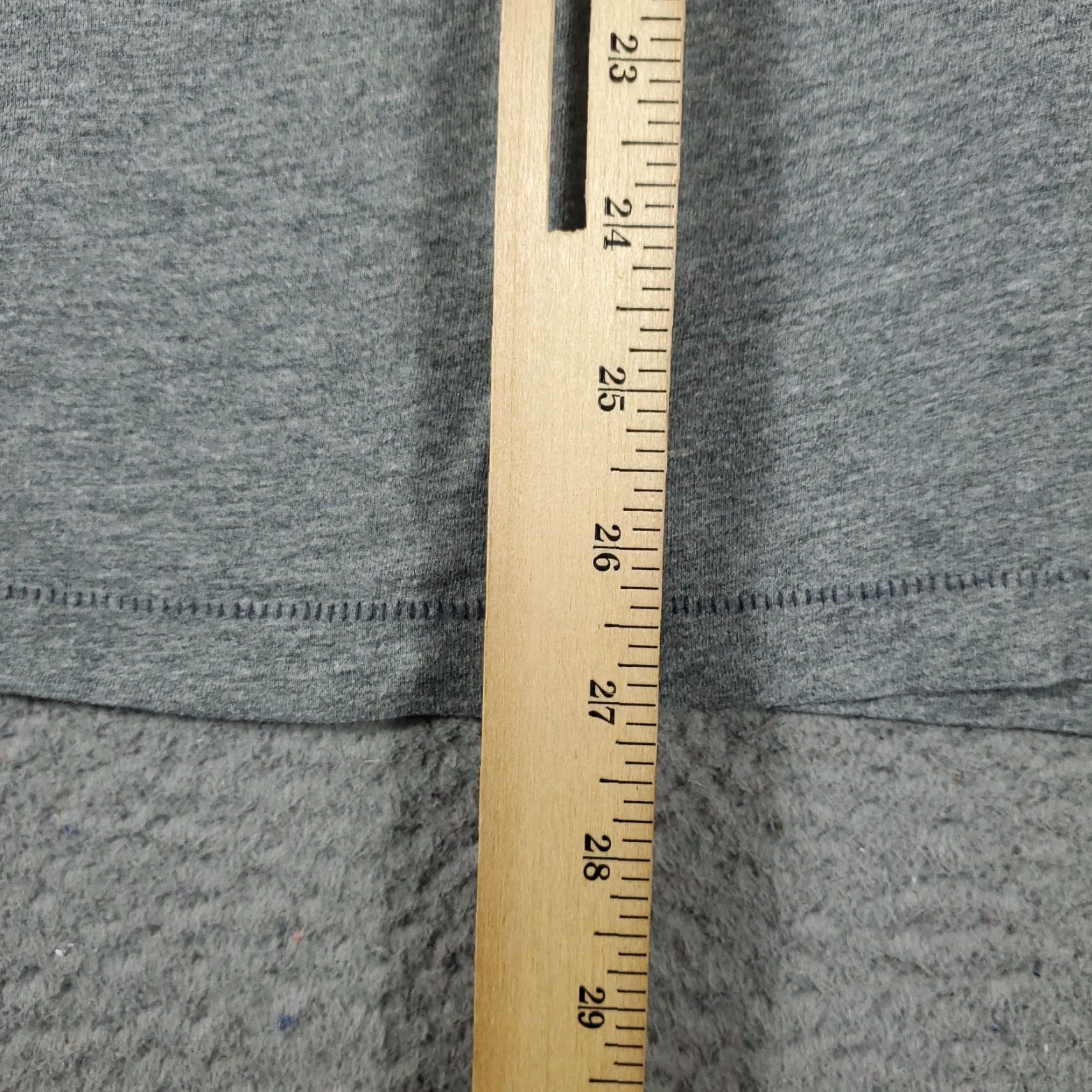 American Eagle Outfitters AMERICAN EAGLE OUTFITTERS T-Shirt Mens Large Gray Crew Neck Short Sleeve Cotton Logo Vintage? No – Regular Fit, Solid Pattern, All Seasons, Adult Mens Size US L / EU 52-54 / 3 - 6 Thumbnail