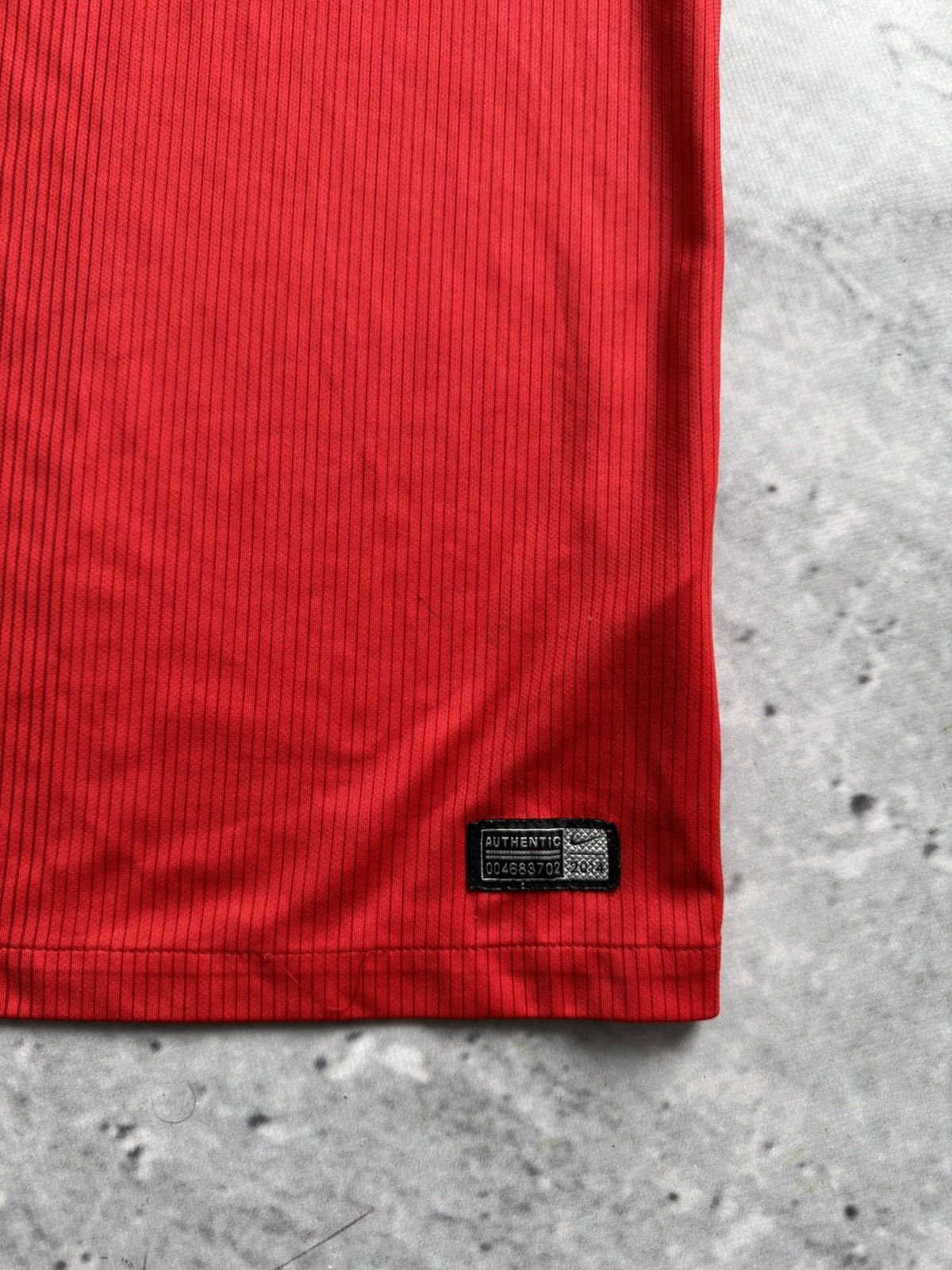 Nike × Vintage Nike England red jersey tee Size US S / EU 44-46 / 1 - 3 Thumbnail