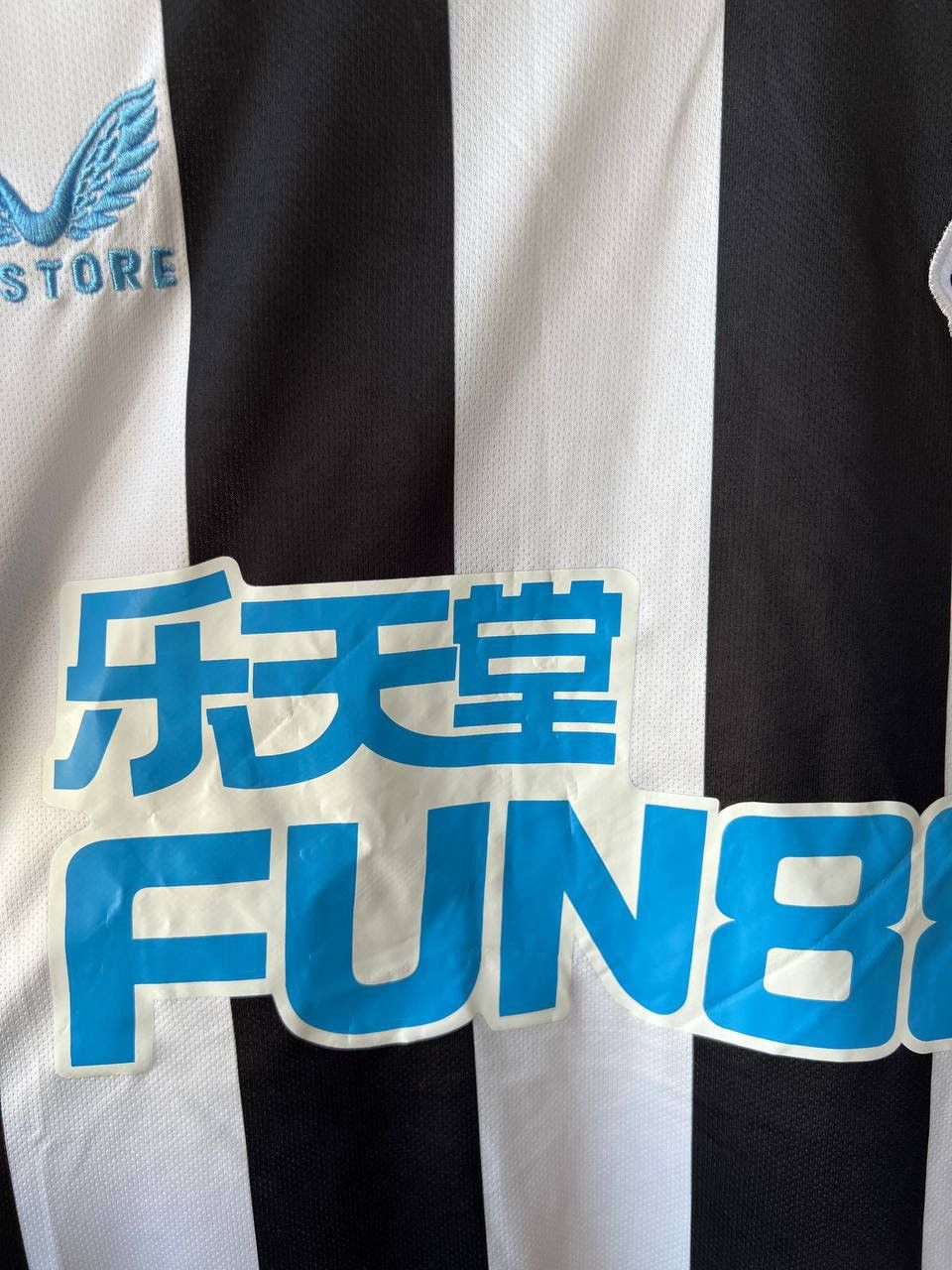 Castore 2022/23 NEWCASTLE UNITED HOME SOCCER JERSEY FOOTBALL SHIRT L Size US L / EU 52-54 / 3 - 4 Thumbnail