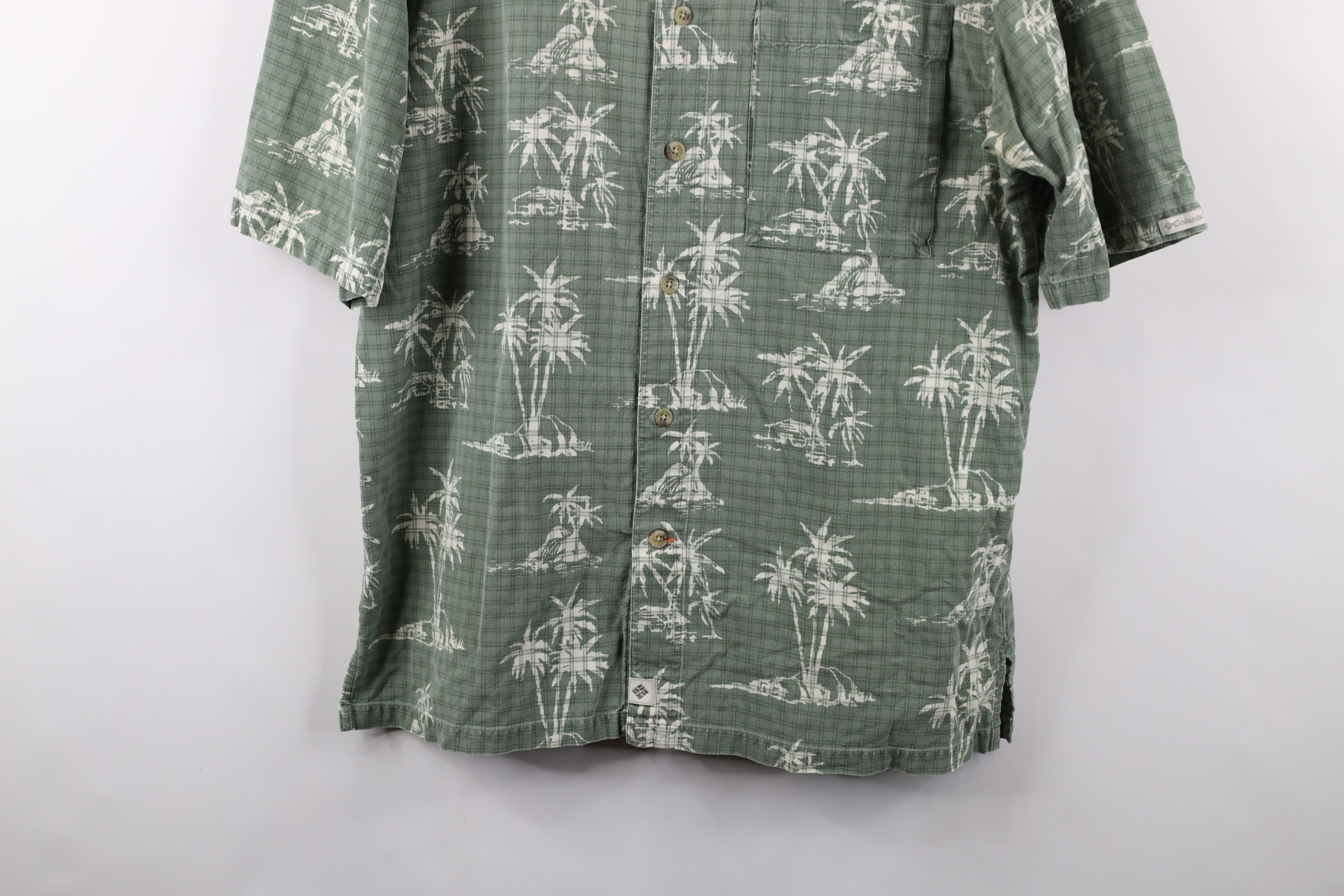 Columbia × Vintage Vintage Columbia Palm Tree Hawaiian Beach Button Shirt Size US L / EU 52-54 / 3 - 3 Thumbnail