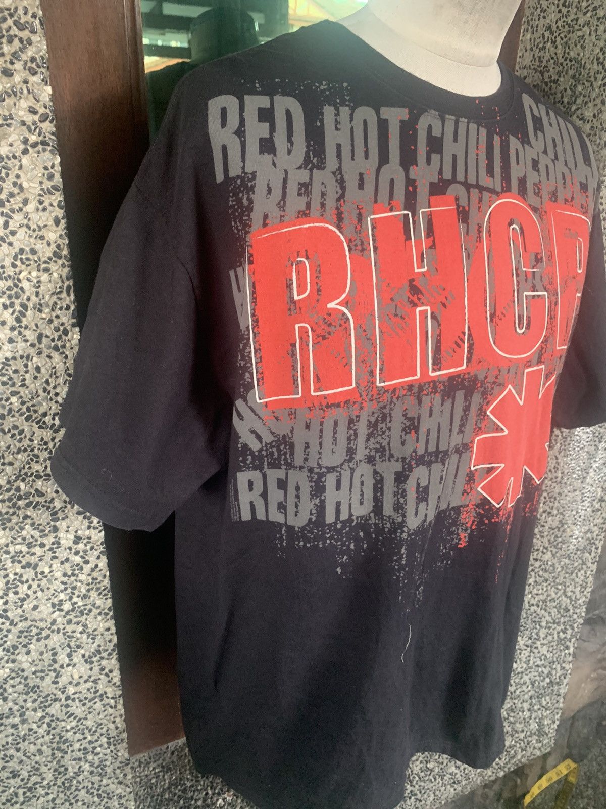 Band Tees × Vintage Vintage Red Hot Chili Peppers Rock Band T shirt Size US L / EU 52-54 / 3 - 4 Thumbnail