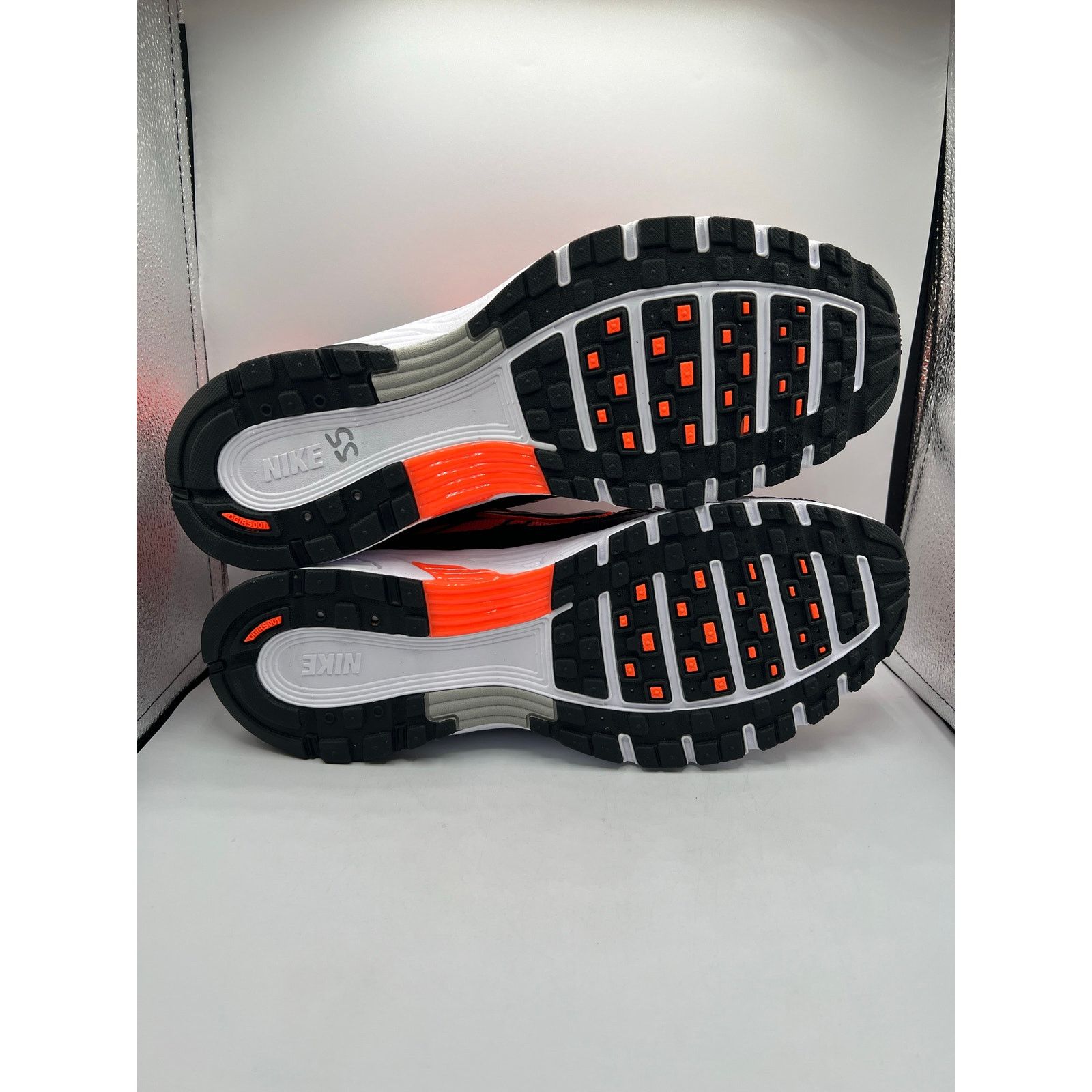 Nike Nike P-6000 “Hyper Crimson” size 12.5 men’s Size US 12.5 / EU 45-46 - 5 Thumbnail