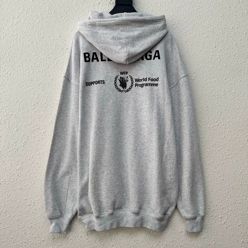 Balenciaga Balenciaga WFP Food Agency Hoodie Size/XS Size US XS / EU 42 / 0 - 2 Thumbnail