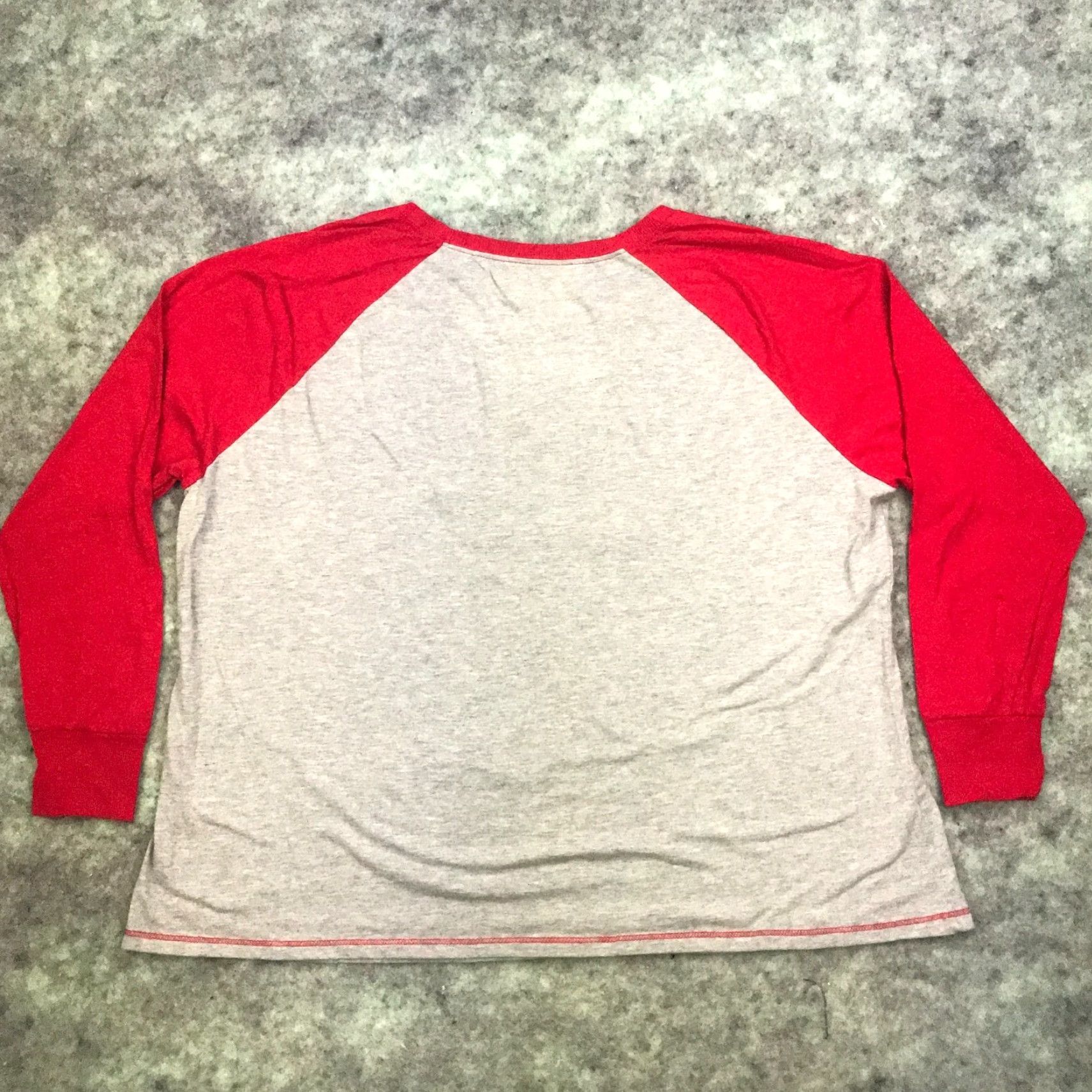 X-LARGE Polar Bear Shirt Womens XX-Large Size 2X Grey Red Mama Bear Jersey Long Sleeve Size XXL / US 16-18 / IT 52-54 - 5 Thumbnail