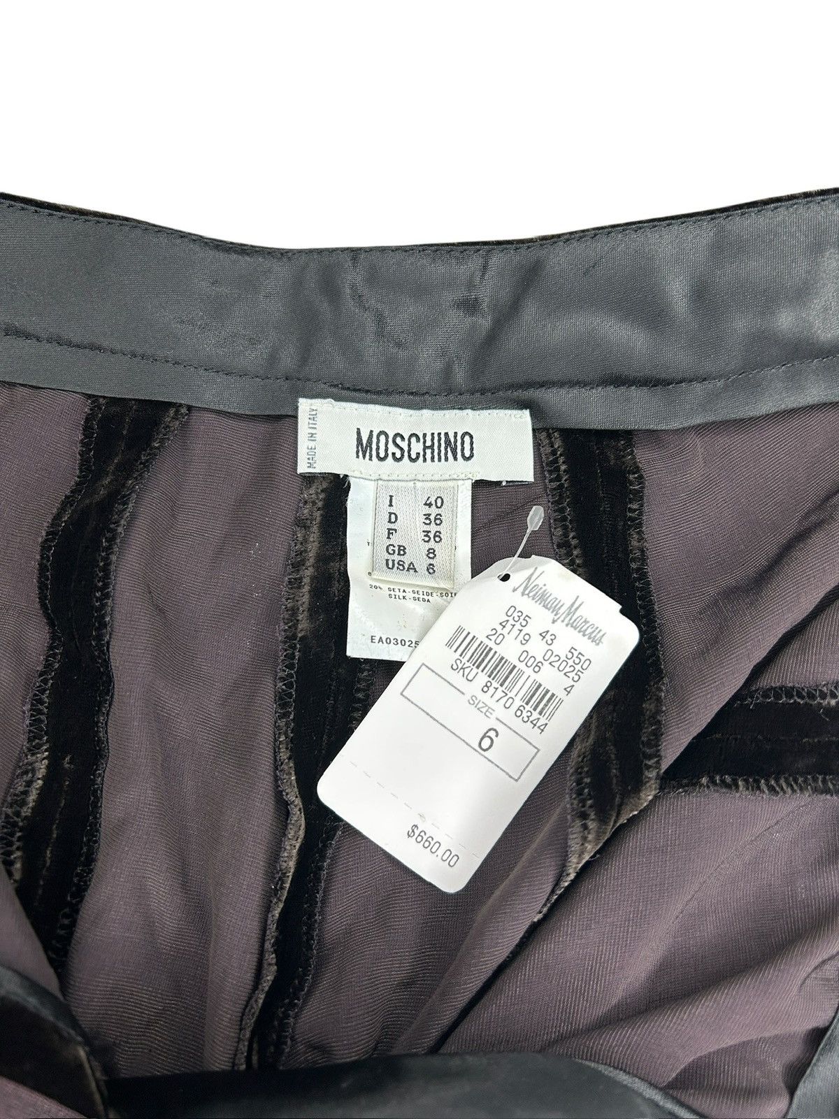 Moschino 90s Velour Bow Detail Shorts Size 27" / US 4 / IT 40 - 3 Thumbnail