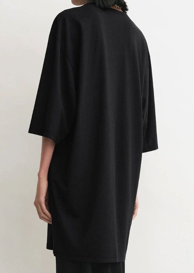 Toteme 2 TOTOME ( 1 black & 1 white t-shirt dress Sz: XS $290 each Size XS / US 0-2 / IT 36-38 - 3 Thumbnail
