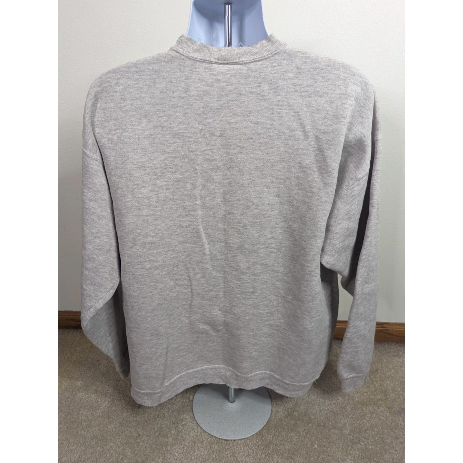 Hanes VINTAGE 90s New York City NY Broadway Sweatshirt Gray USA Hanes XL Crewneck Pullover Men Grade A Pit to Pit 26 Length 29 Size US XL / EU 56 / 4 - 4 Thumbnail