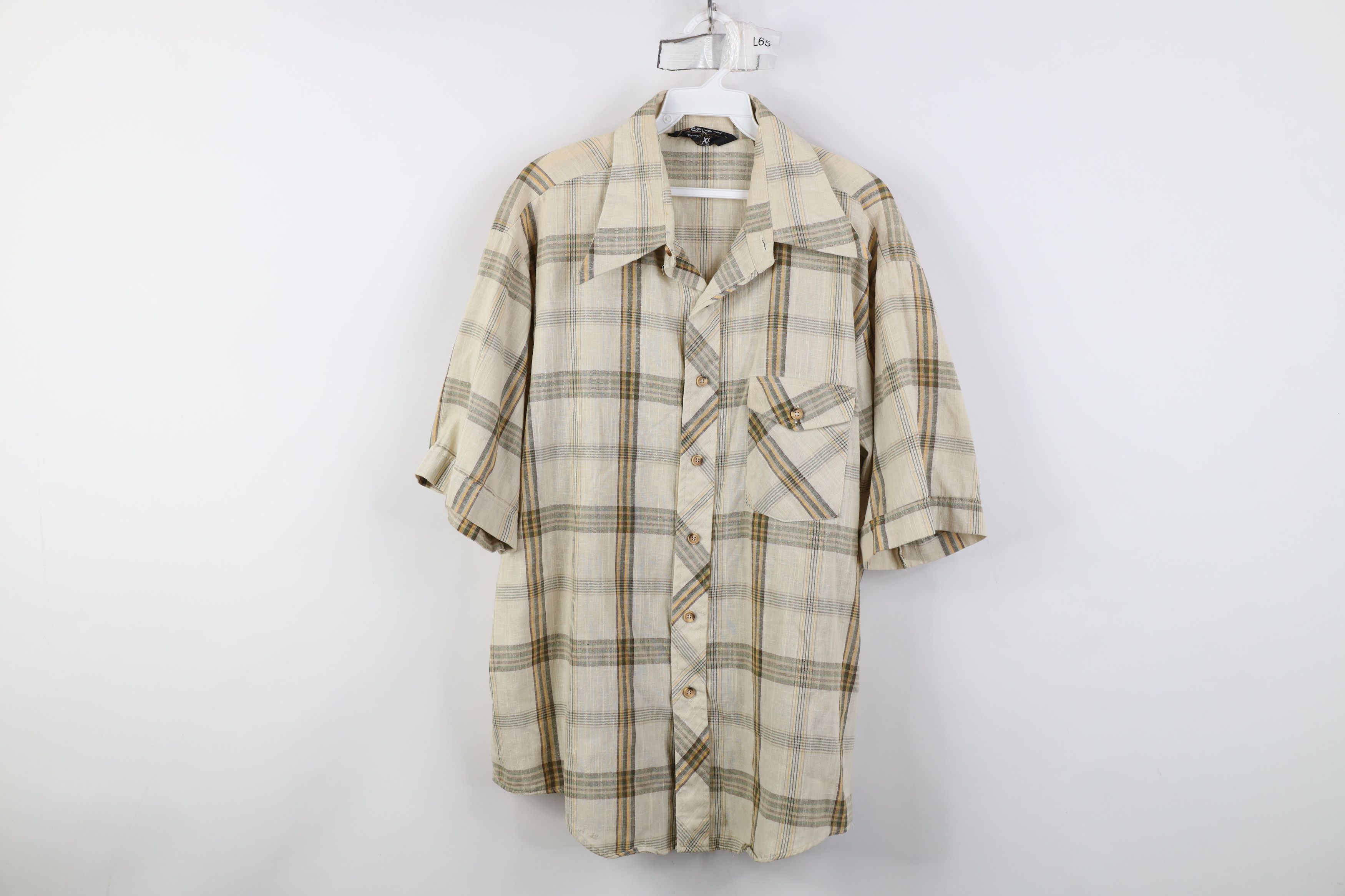 Vintage 70s Streetwear Short Sleeve Collared Button Shirt