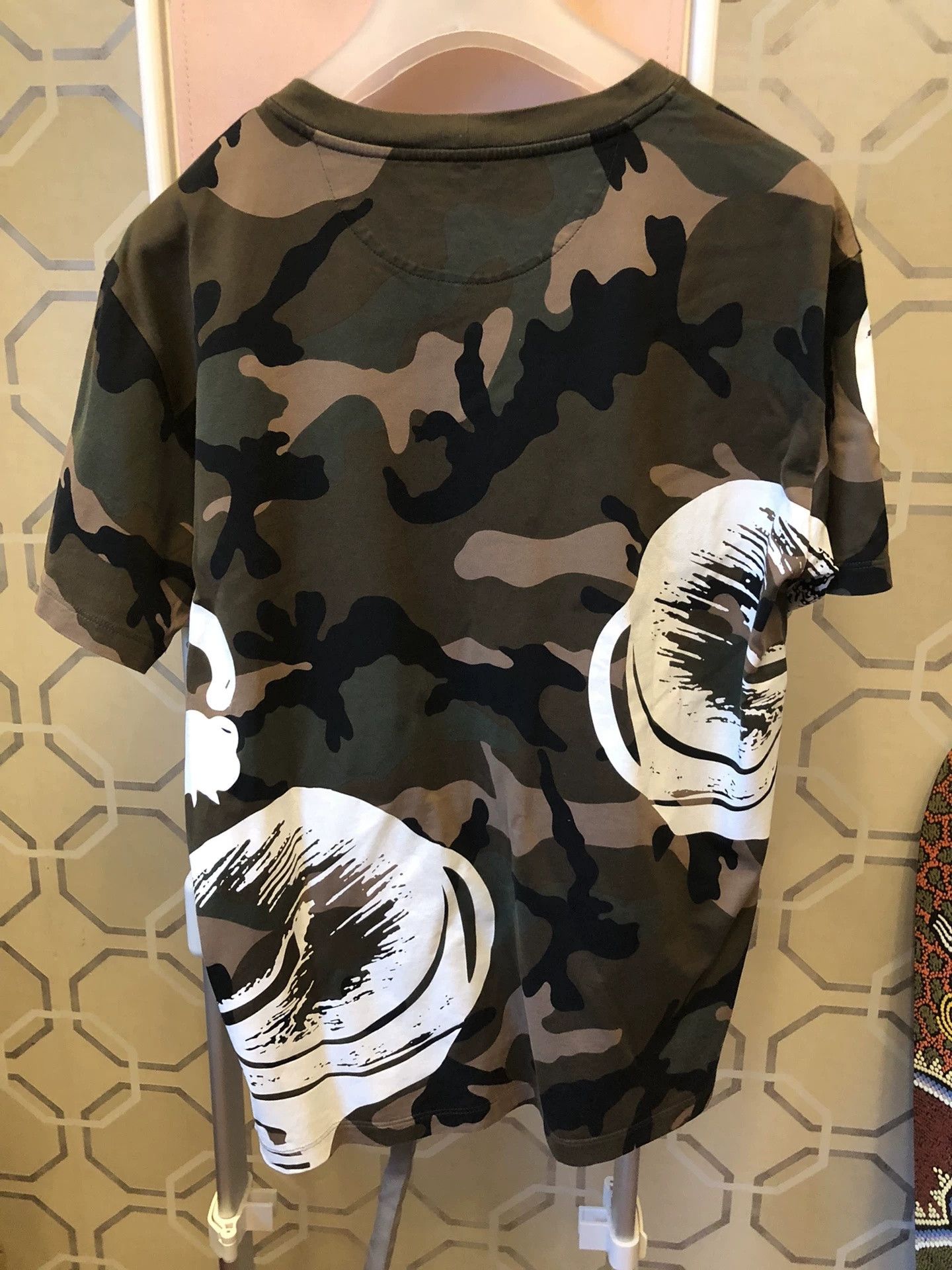 Valentino Valentino Camouflage Print T-Shirt Size US S / EU 44-46 / 1 - 5 Thumbnail