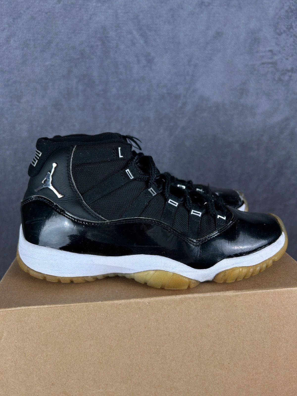 Jordan Brand Nike Air Jordan 11 Jubilee black pantent leather basketball Size US 6 / EU 39 - 4 Thumbnail