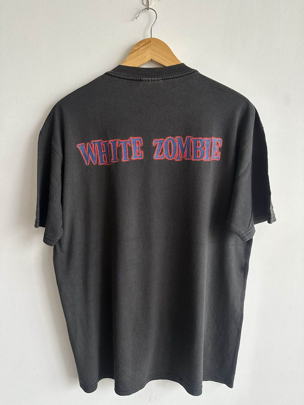 Band Tees × Vintage Vintage 1998 White Zombie Winterland Band Rock Tee USA Size US L / EU 52-54 / 3 - 3 Thumbnail