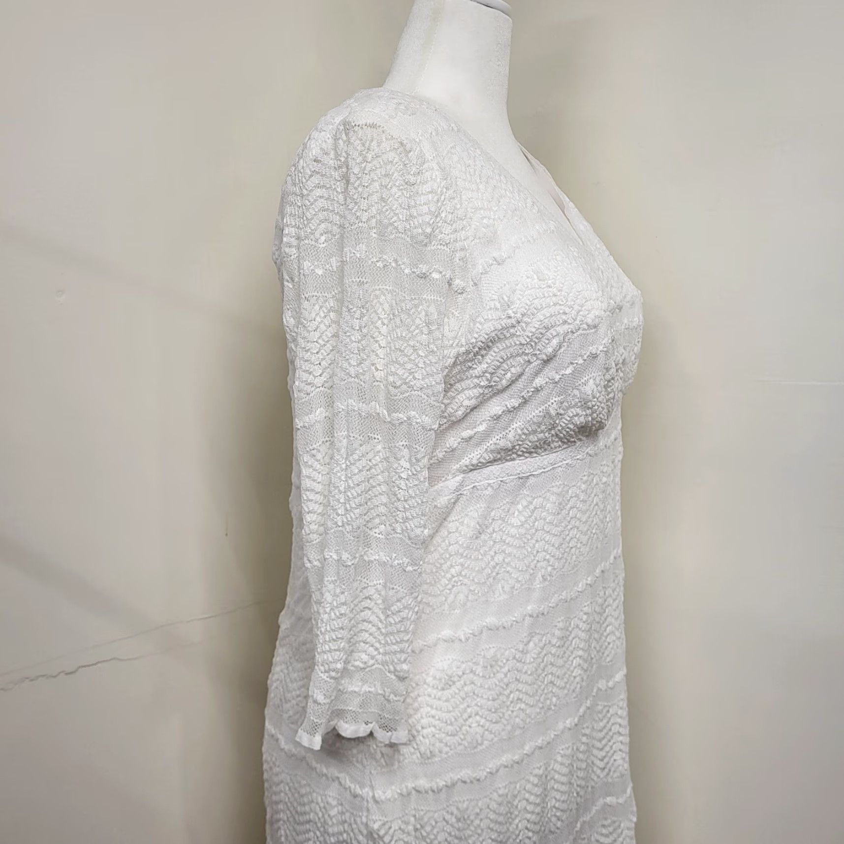 Vintage Rabbit Rabbit Rabbit White Lace Stretch Lined MIDI Dress Wedding Womens 14W Cap Sleeve V-Neck Short Sleeve Size XL / US 12-14 / IT 48-50 - 6 Thumbnail