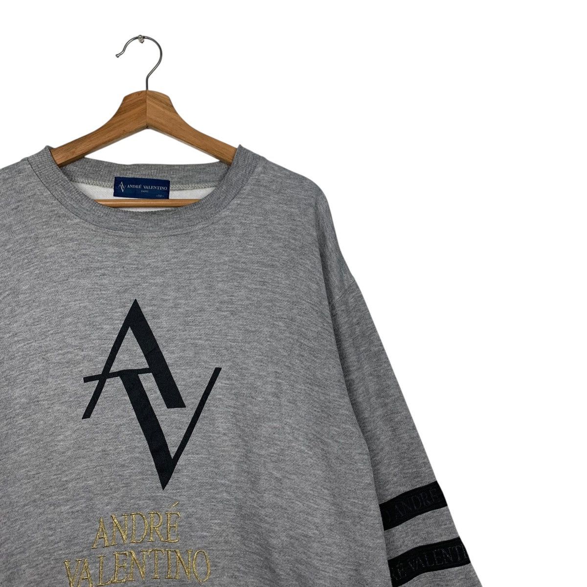 Valentino ANDRE VALENTINO Paris Big Logo Sweatshirts #1738-C77 Size US M / EU 48-50 / 2 - 5 Thumbnail