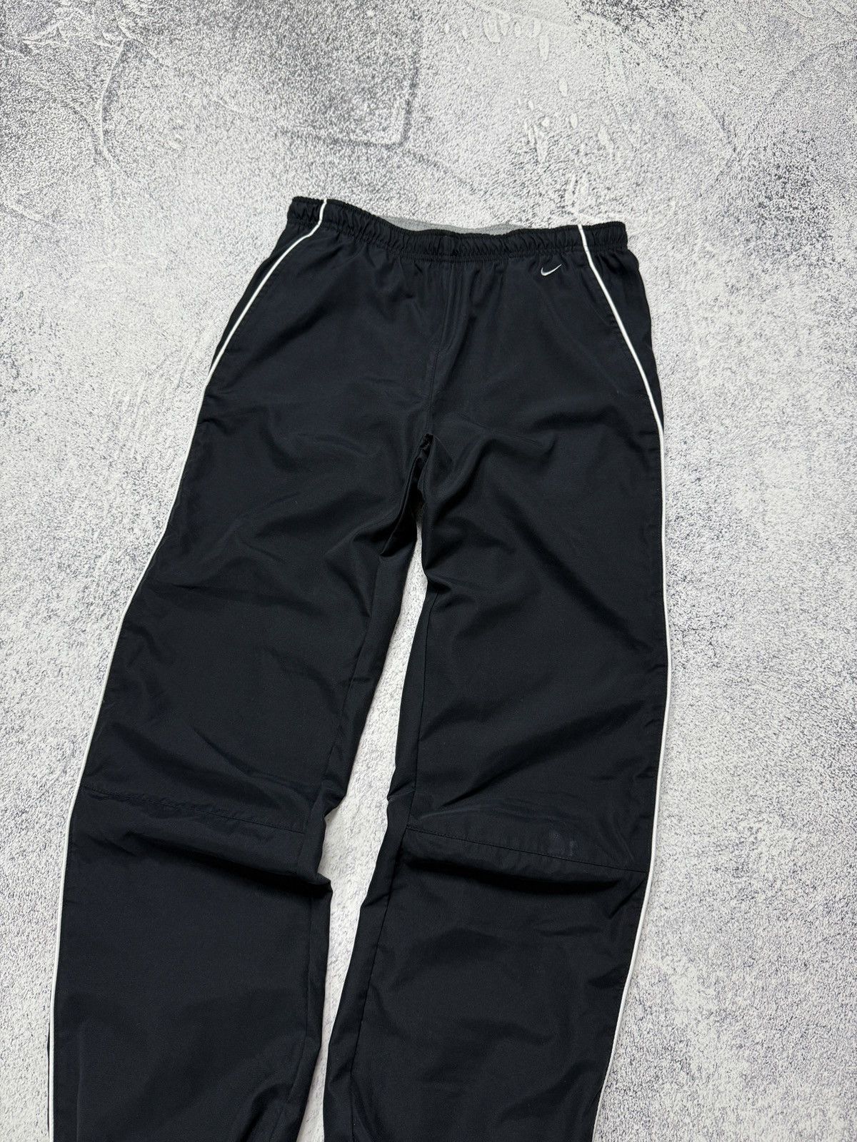 Nike OOs Nike Vintage Nylon Baggy Swoosh Parachute Track Pants Size US 32 / EU 48 - 2 Thumbnail