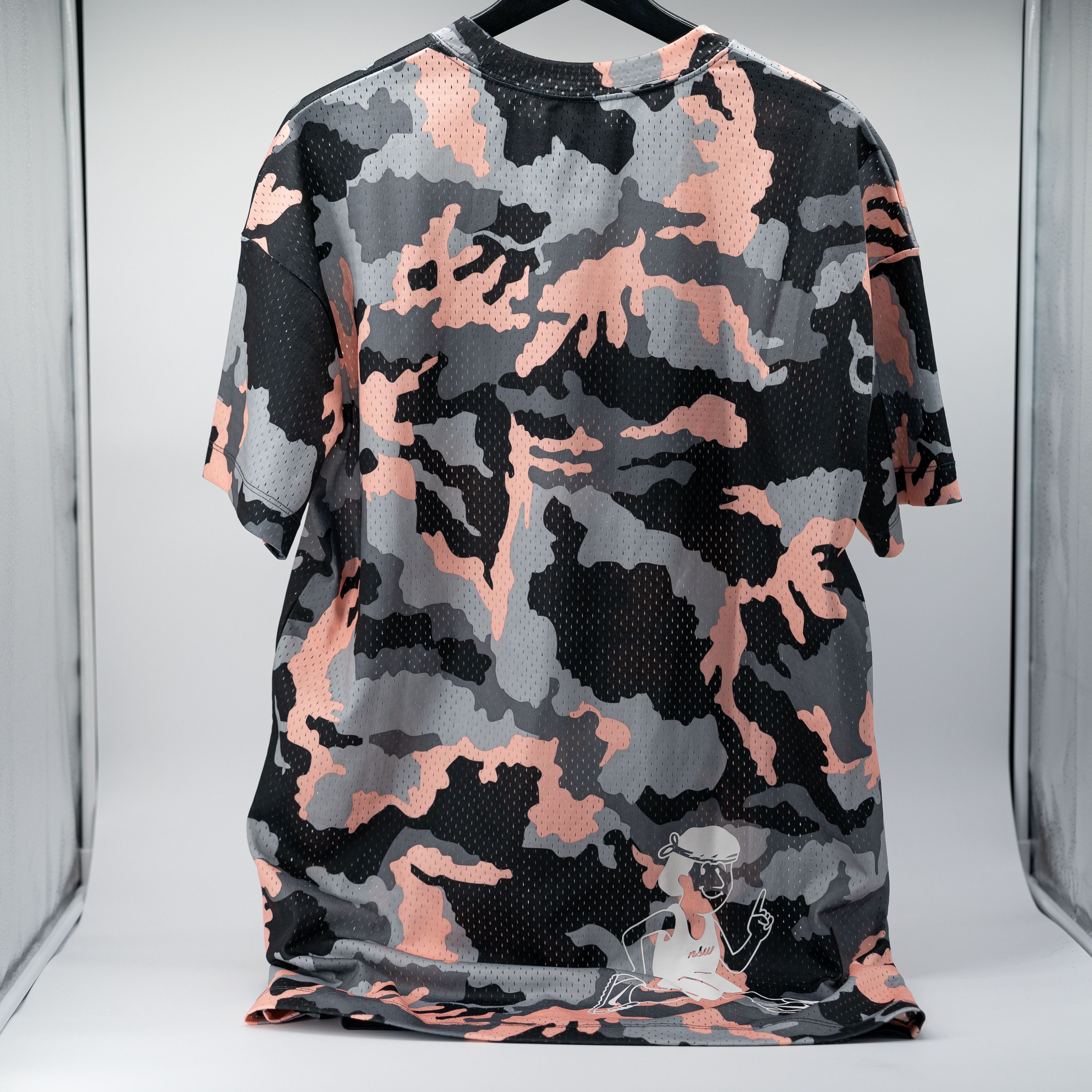 Nike Size M - Nike NSW Mesh shirt top Pink Camo 928627-060 Tee Size US M / EU 48-50 / 2 - 2 Thumbnail