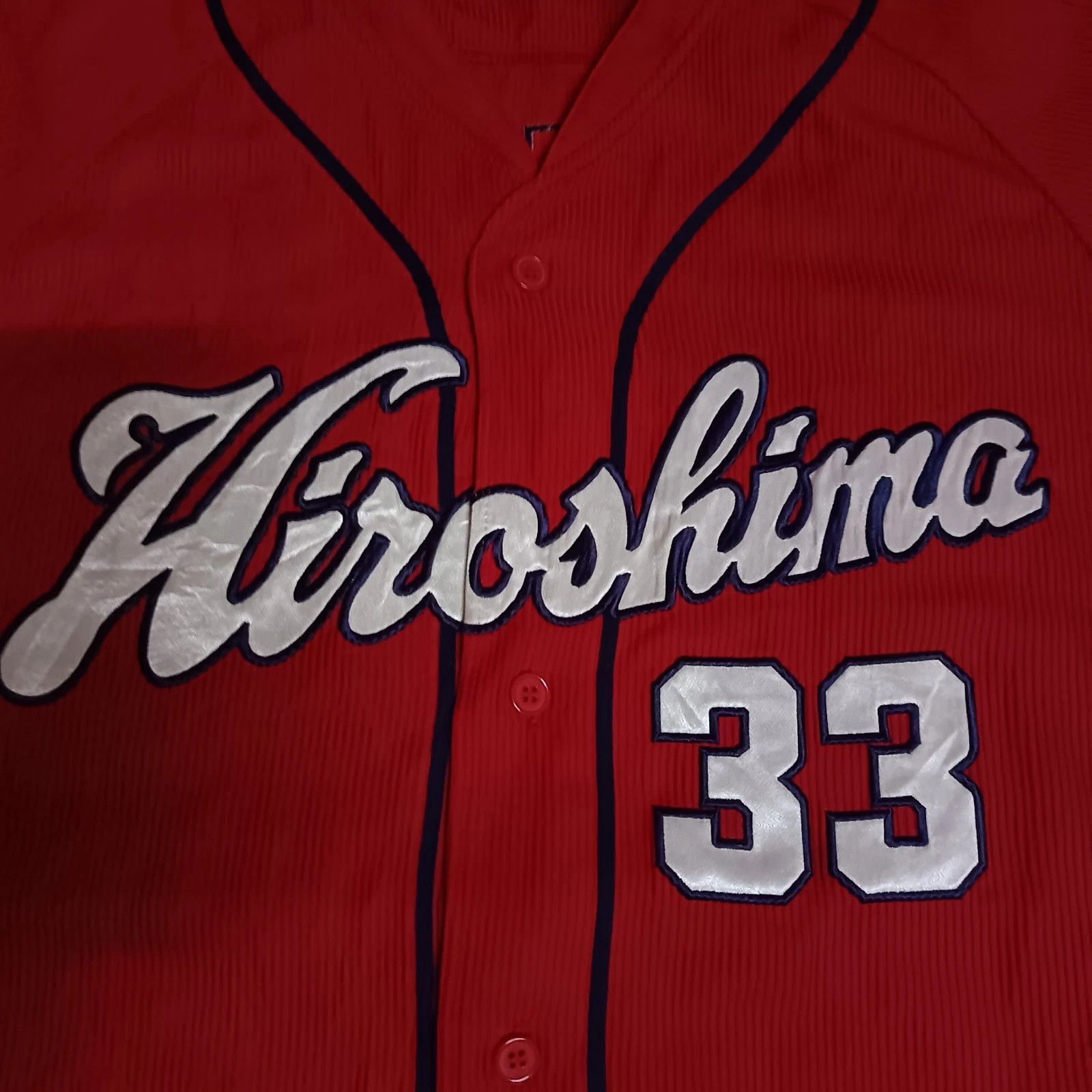 Descente Hiroshima Carp Ryosuke Kikuchi NPB Japanese Baseball Jersey Size US XL / EU 56 / 4 - 2 Thumbnail