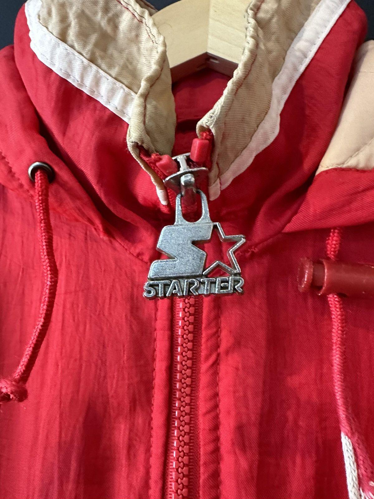 Starter NFL STARTER SF 49ERS TEAM SURVIVAL JACKET BIG LOGO Size US L / EU 52-54 / 3 - 4 Thumbnail
