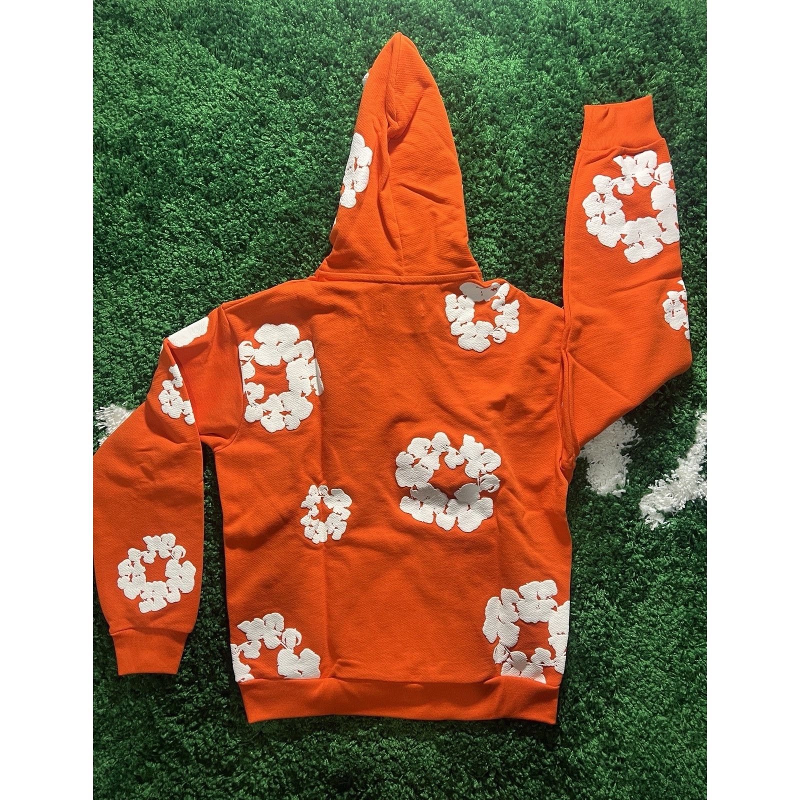 DENIM TEARS Denim Tears The Cotton Wreath Sweatshirt Orange Medium FW23 Size US M / EU 48-50 / 2 - 2 Thumbnail