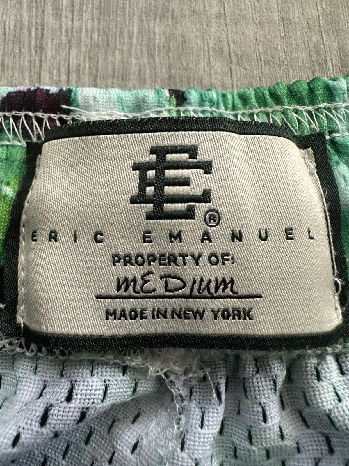 Eric Emanuel EE Basic Shorts Green Butterfly Size US 32 / EU 48 - 3 Thumbnail