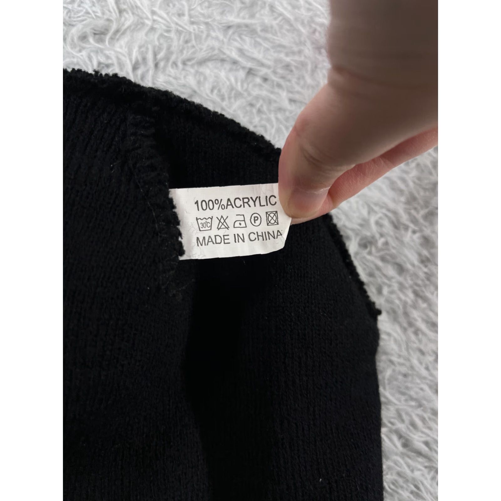Triangl VATANT Triangle Logo Beanie Toque Adult One Size Black Knit 100% Acrylic Skate Skater Unbranded Beanie Unisex Adults Knit Black Logo 90s Outdoor Ski Size ONE SIZE - 7 Thumbnail