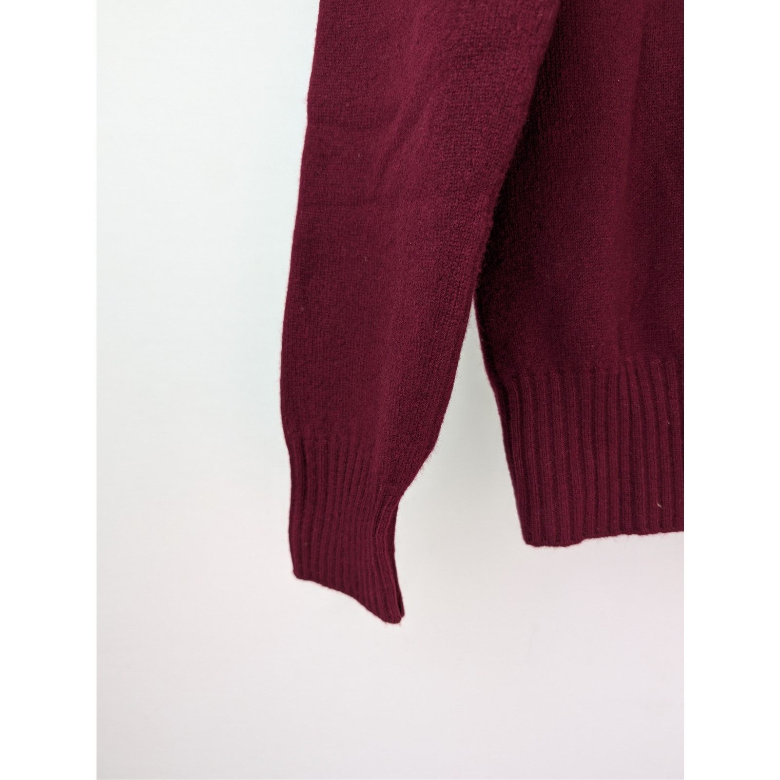 Tom Ford o1rshd1 CC20 Crewneck Sweater in Burgundy Size US M / EU 48-50 / 2 - 13 Thumbnail
