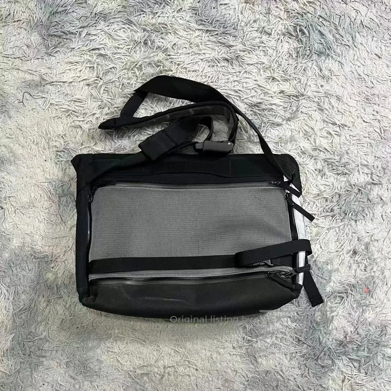 Stone Island Stone Island Crossbody Bag. Size ONE SIZE - 2 Thumbnail