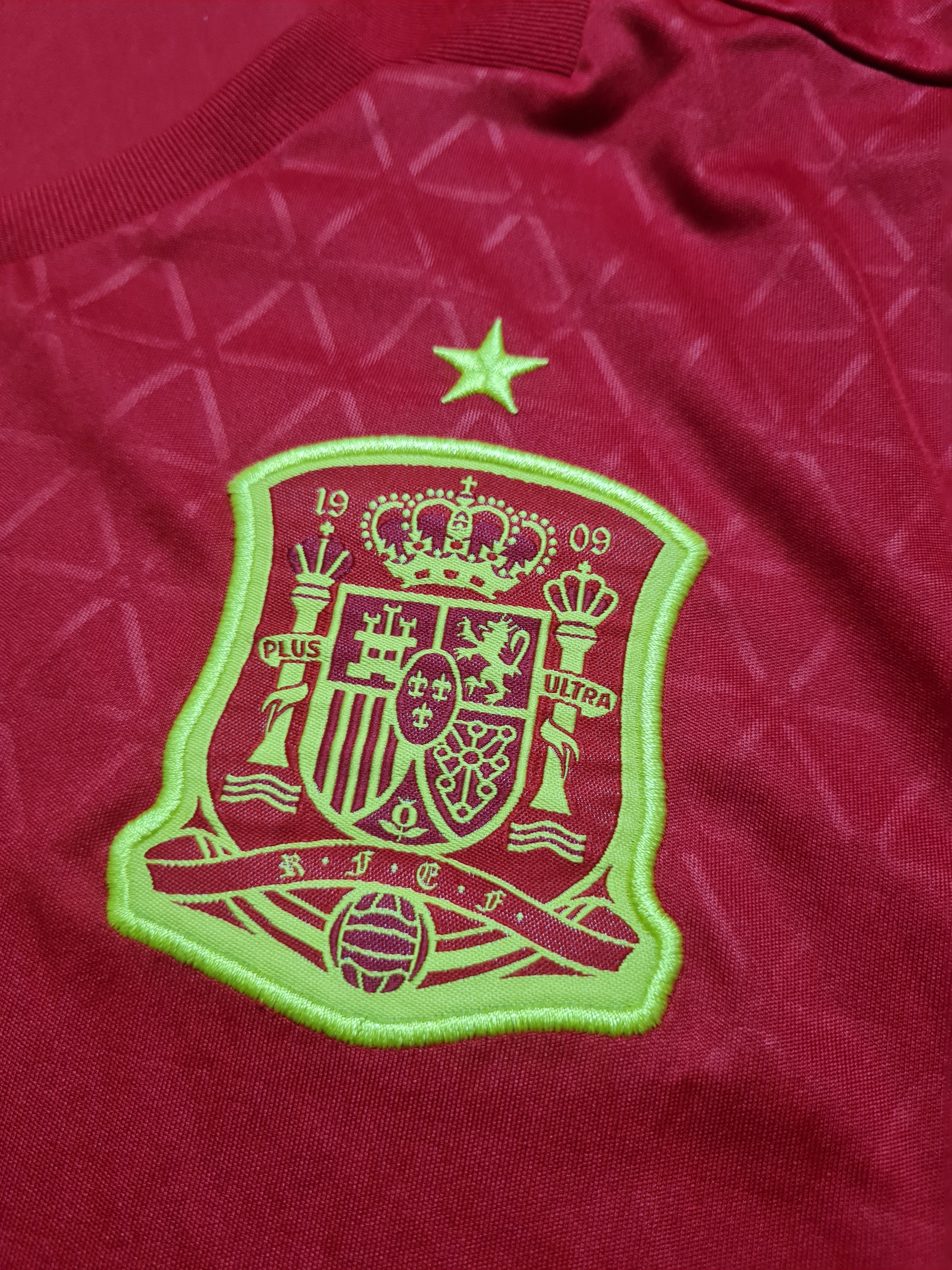 Adidas JERSEY SPAIN 2016-17 HOME SHIRT ADIDAS AI4411 SHIRT SOCCER Size US M / EU 48-50 / 2 - 17 Thumbnail