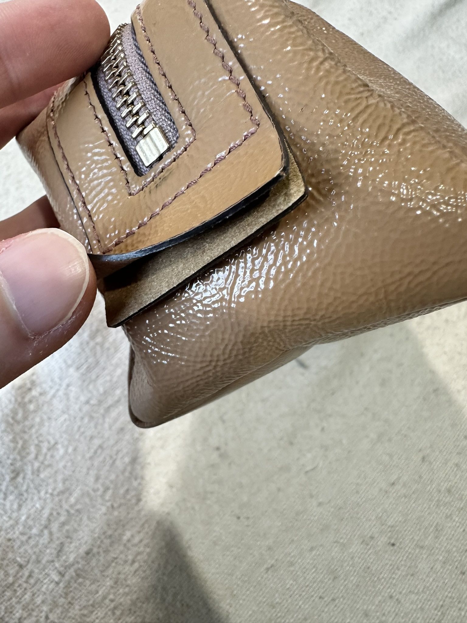 Gucci Gucci Soho Cosmetic Pouch Patent Beige Leather Logo Size ONE SIZE - 14 Thumbnail