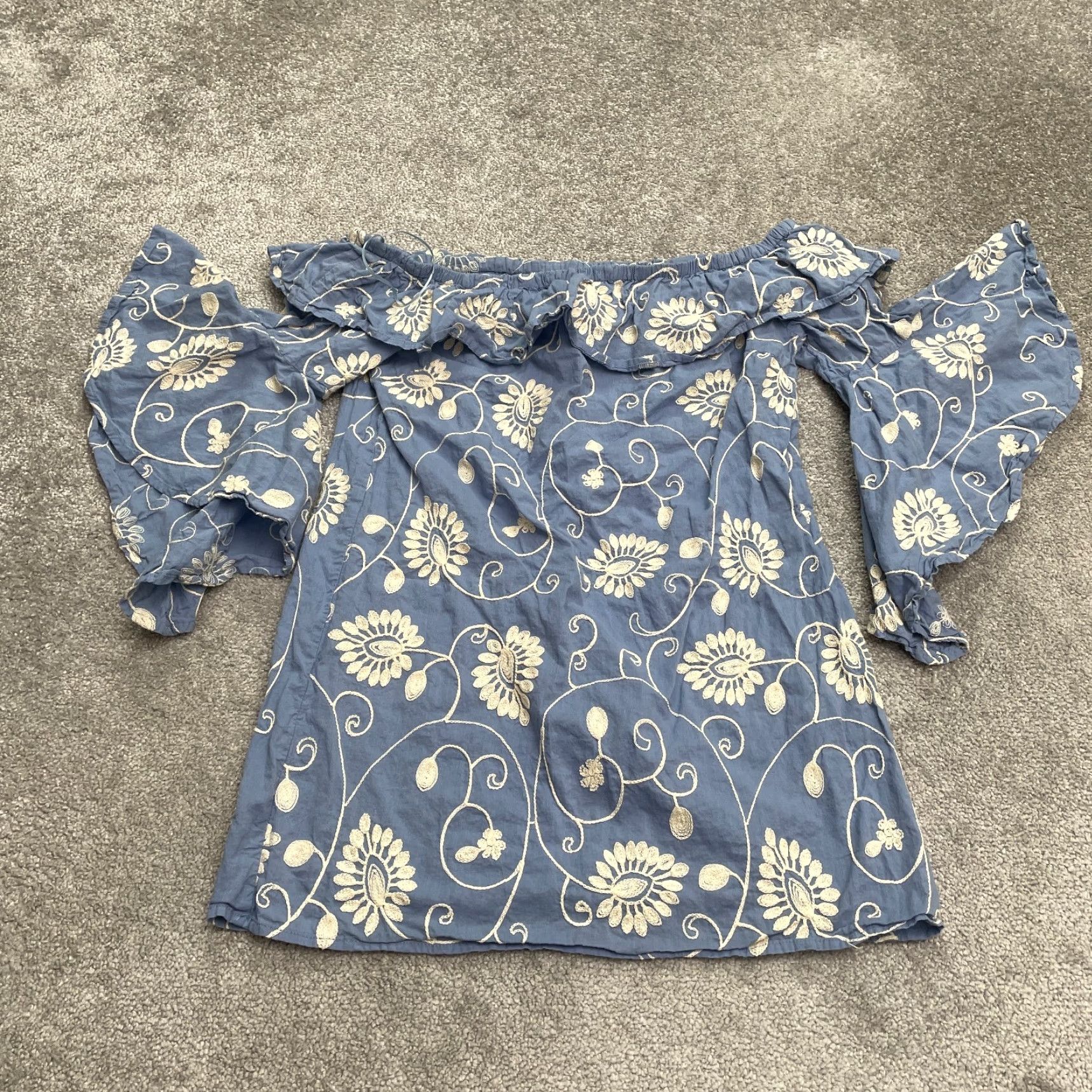 Bell Polagram Blouse Womens Medium Blue Floral Embroidered Off Shoulder Bell Sleeve Size M / US 6-8 / IT 42-44 - 2 Thumbnail