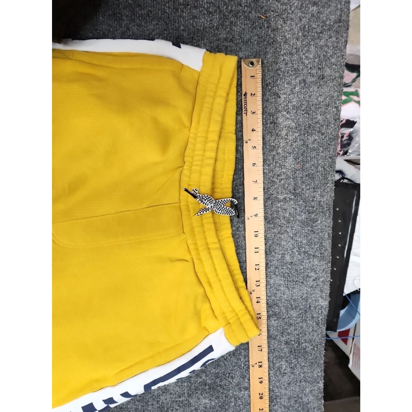 Vans VANS Pants Men Large Yellow Warm Up Drawstring Sweatpants Men's Regular L Yellow Sweatpants Size US 33 - 6 Thumbnail