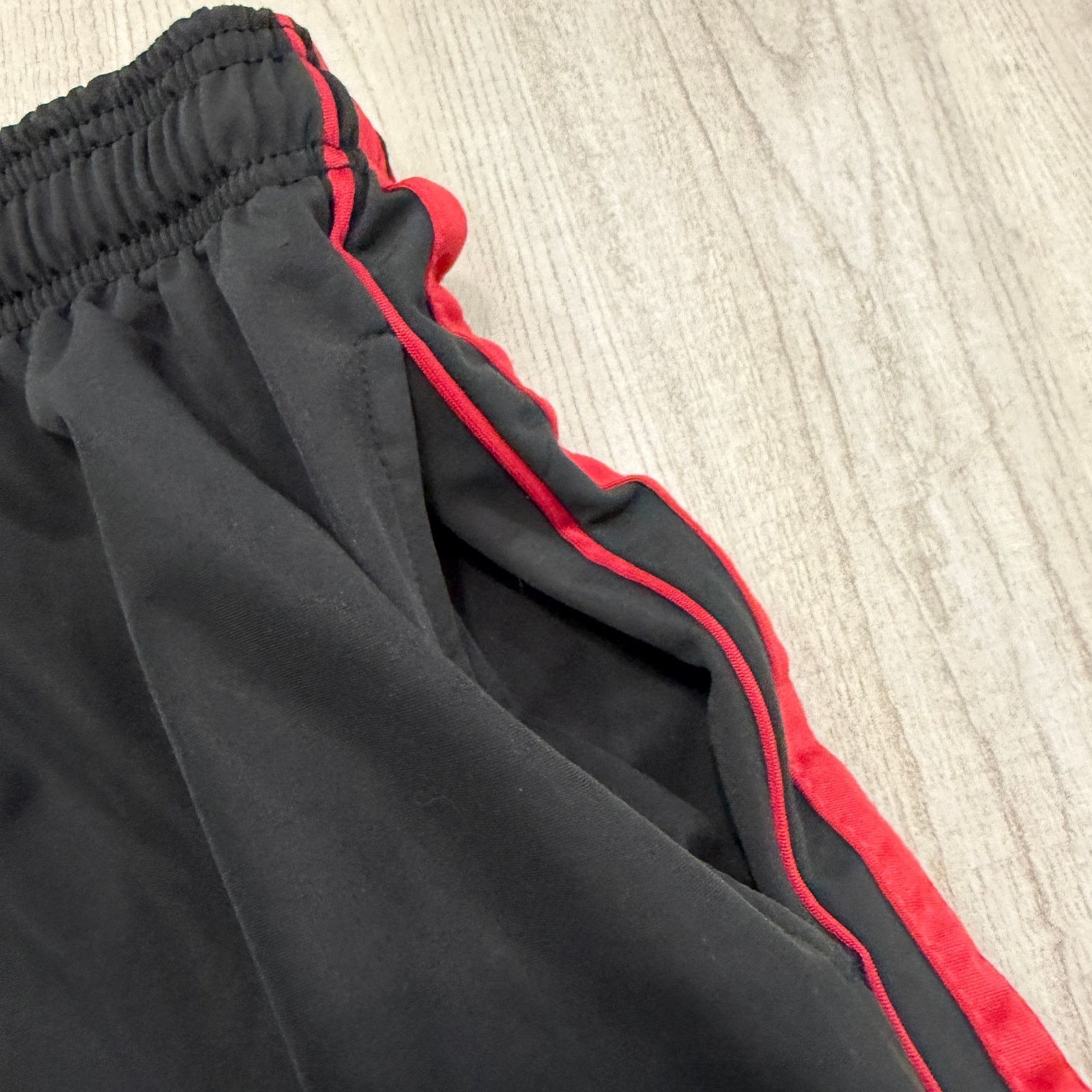 Vintage Vintage Shooter Track Pants Men's 2XL Black Red Sweatpants Size US 32 / EU 48 - 4 Thumbnail