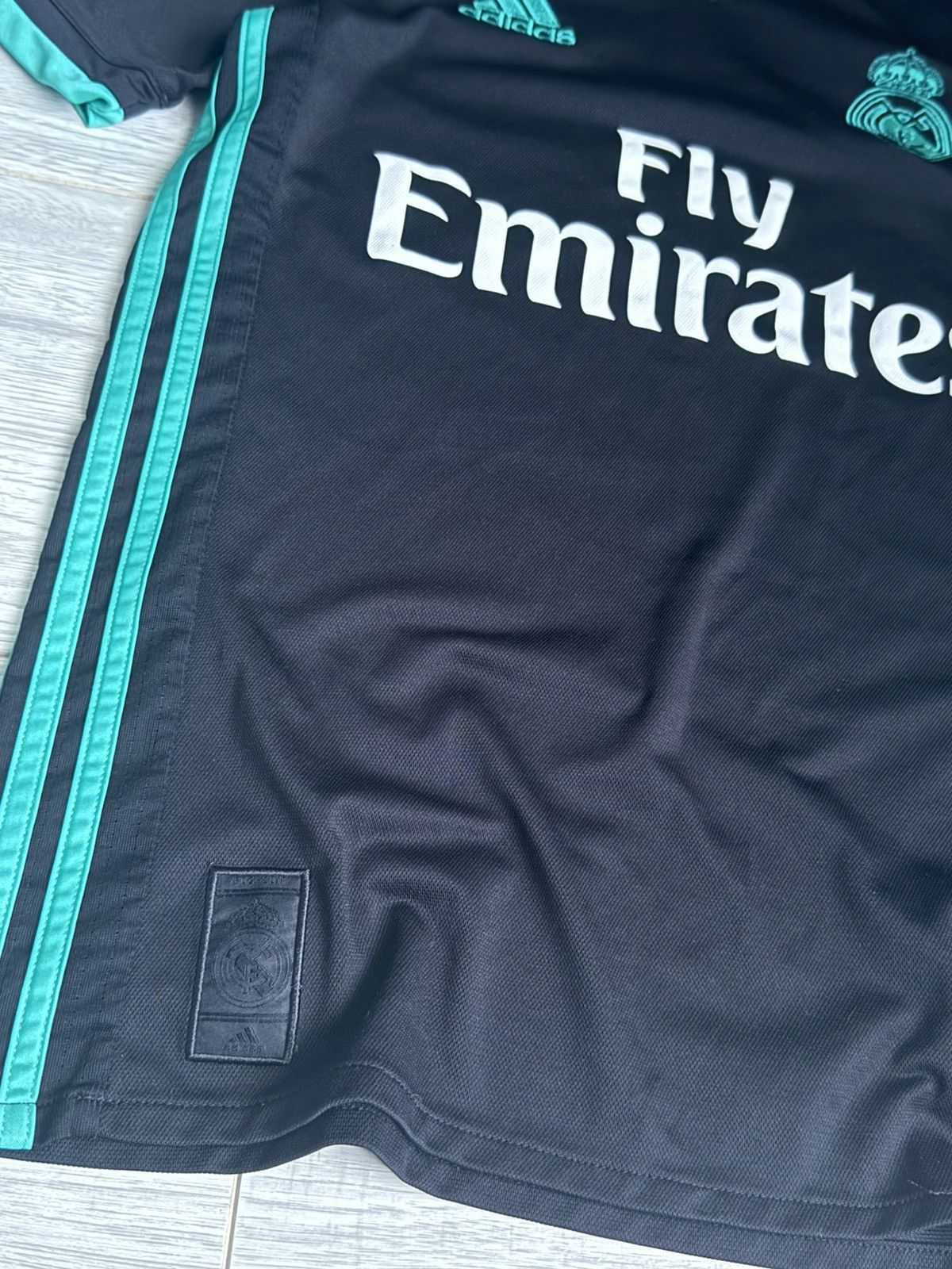 Adidas Real Madrid 2017/18 Away Jersey Adidas Fly Emirate shirt Size US XS / EU 42 / 0 - 2 Thumbnail