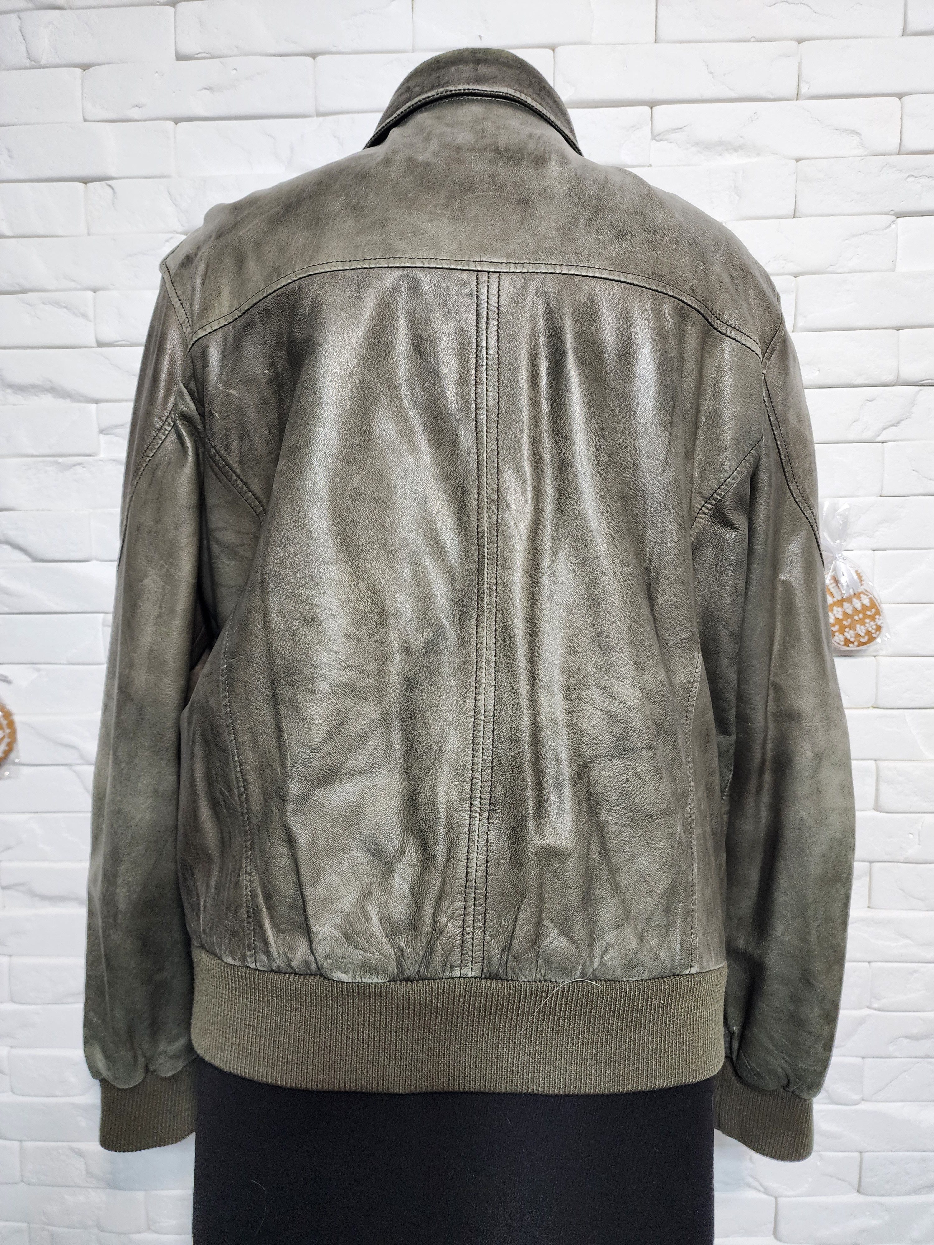 Uniqlo Gray Leather Men's Jacket: Zip Front, Size US M / EU 48-50 / 2 - 4 Thumbnail