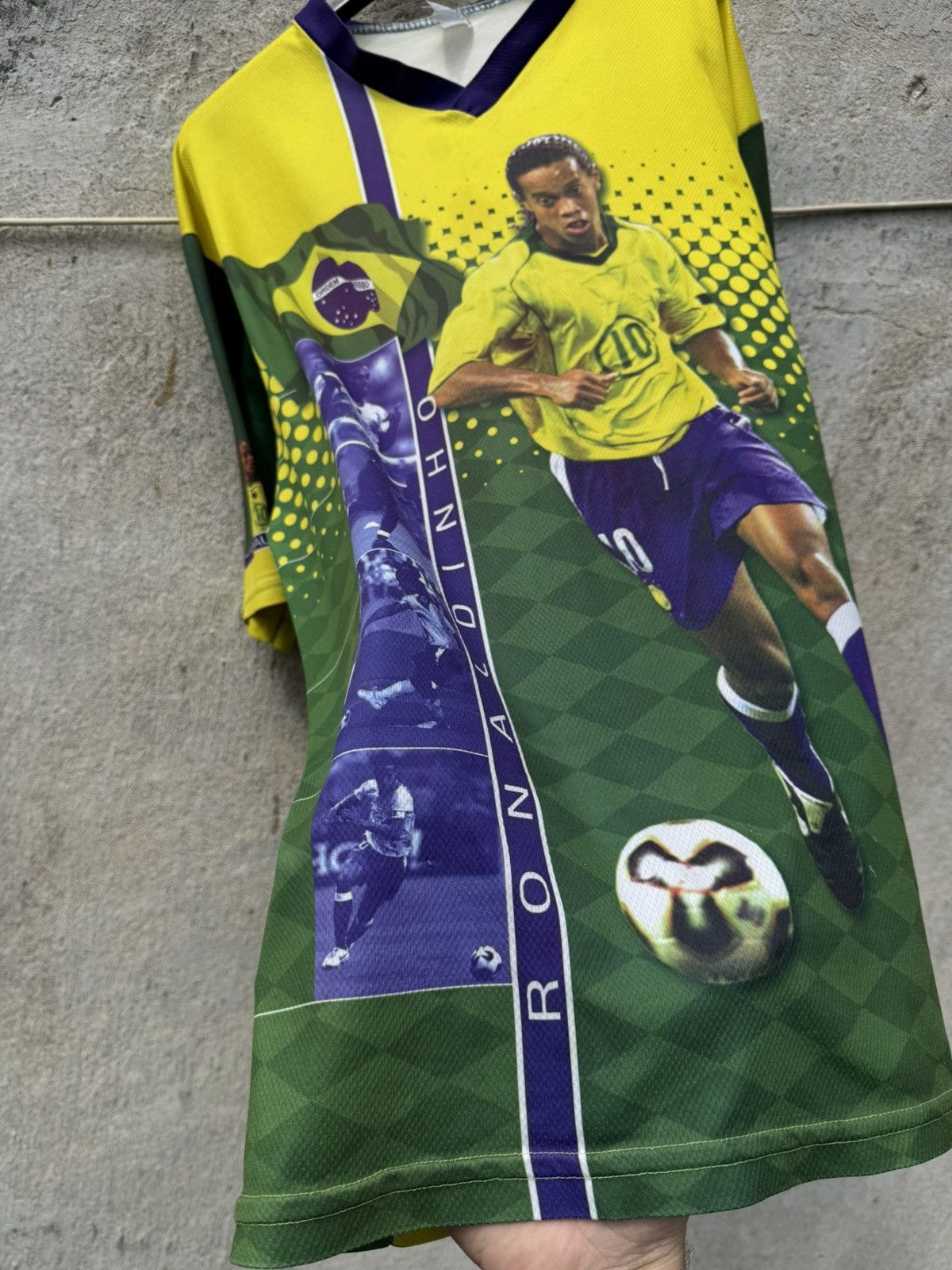 Vintage Ronaldinho Brazil Soccer Jersey AOP Ronaldo y2k blokecore Size US L / EU 52-54 / 3 - 5 Thumbnail