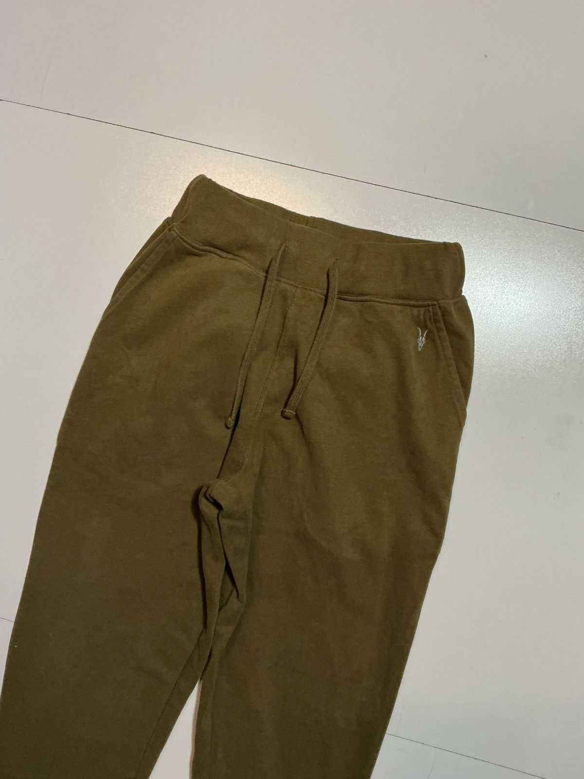 Allsaints $318 Allsaints Ram Skull Olive Green Aven 2PC Set Sweatsuit Size US M / EU 48-50 / 2 - 10 Thumbnail