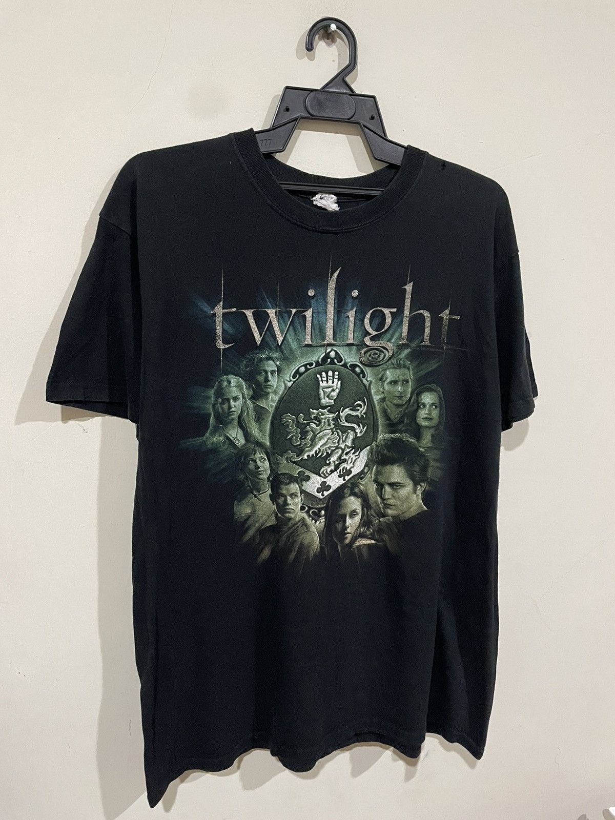 Vintage Rare🔥Twilight Movie Tee Cast Movie Character Tee Size US M / EU 48-50 / 2 - 2 Thumbnail