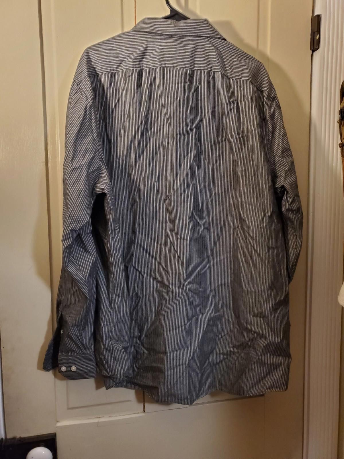 Perry Ellis Perry Ellis Mens XXL Gray Striped LS Button Up 18-36/37 Size US XXL / EU 58 / 5 - 4 Thumbnail