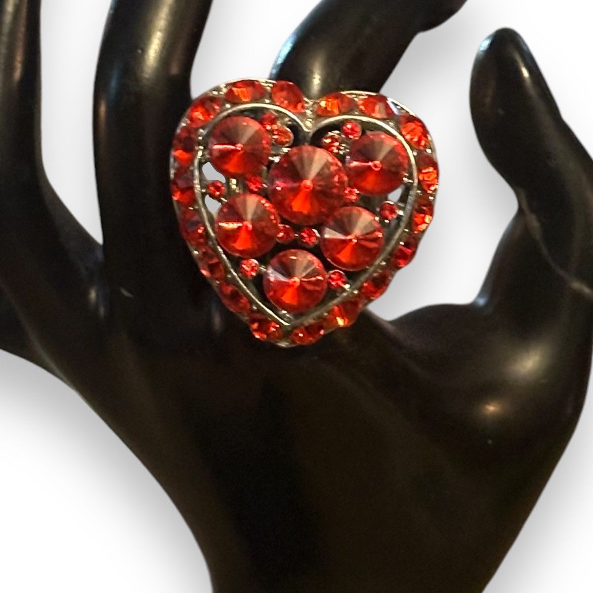 Other Large red rhinestone heart stretch ring Size ONE SIZE - 3 Thumbnail