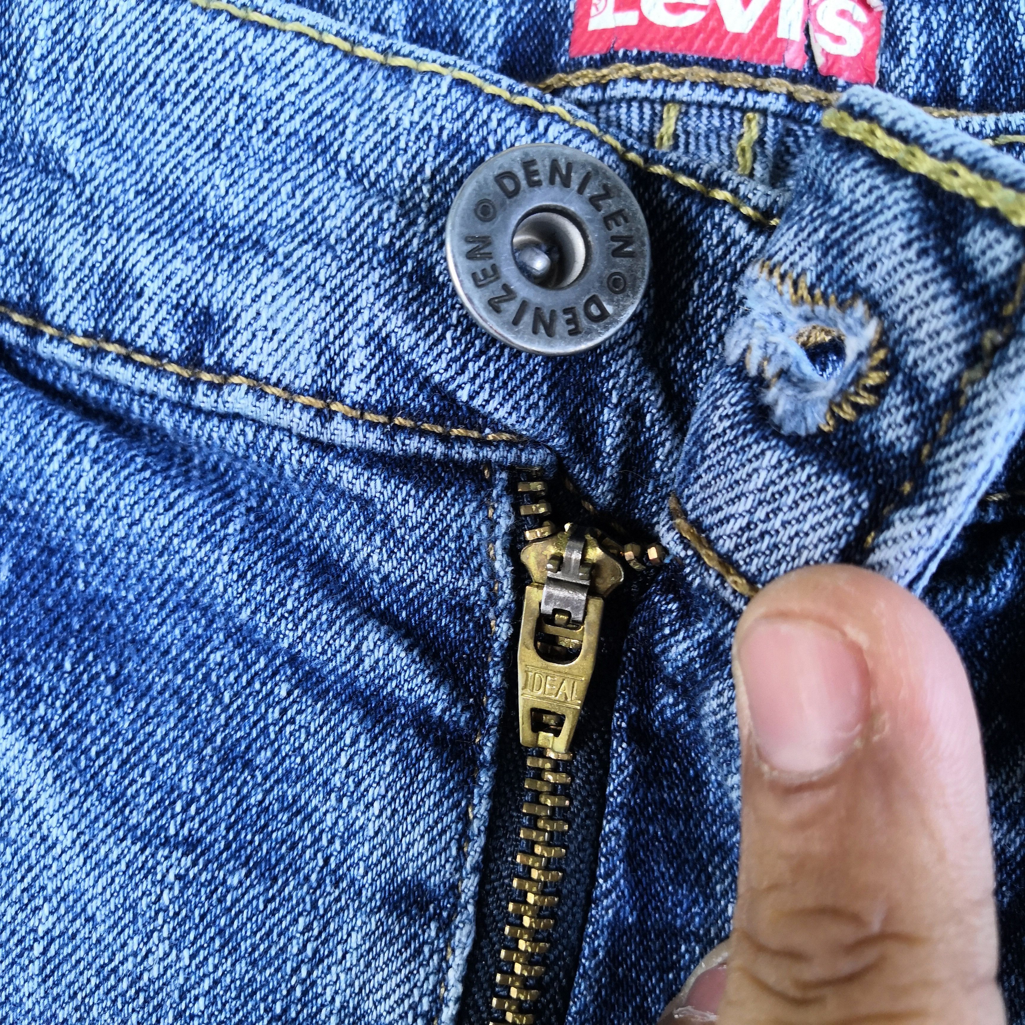 Levi's Distressed Levis Denizen Jeans Levi's Light Blue Denim Size US 30 / EU 46 - 6 Thumbnail