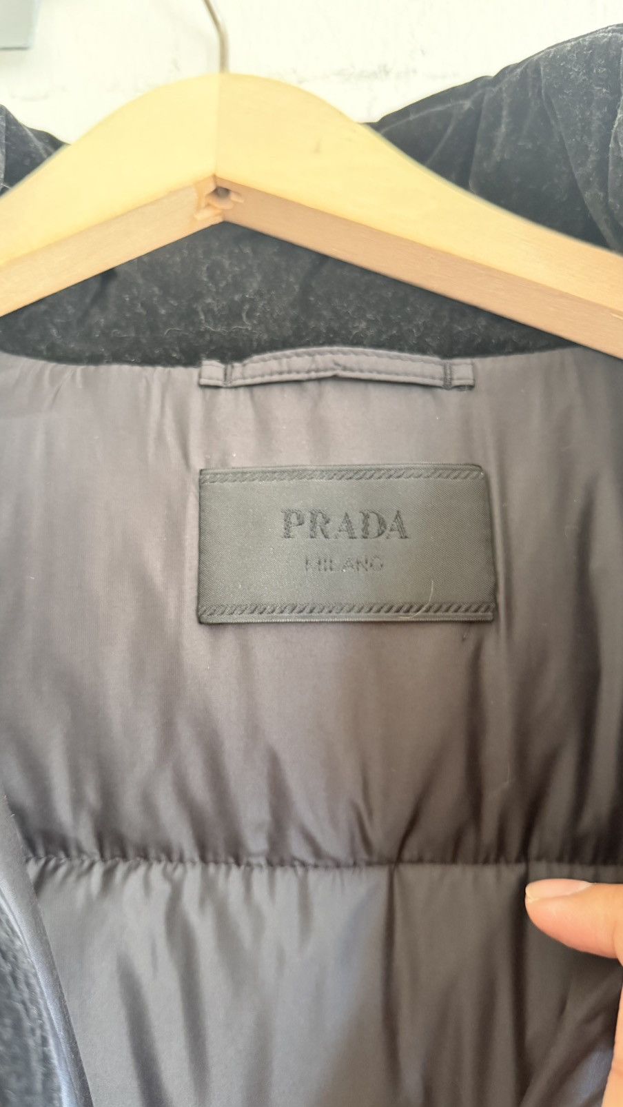 Prada PRADA Velvet Cropped Down Jacket Size US S / EU 44-46 / 1 - 11 Thumbnail