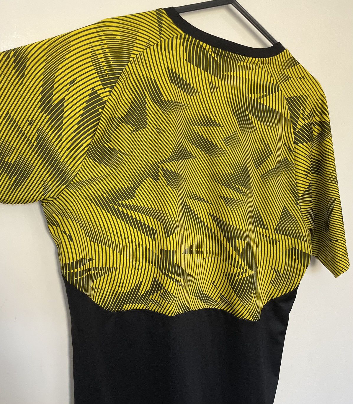 Puma Borussia Dortmund jersey Size US M / EU 48-50 / 2 - 6 Thumbnail
