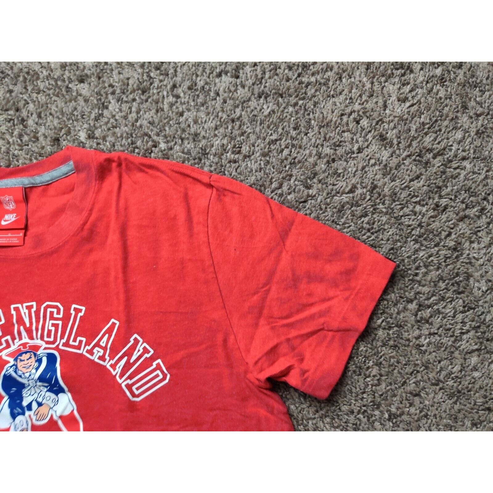 NFL New England Patriots Shirt Adult Mens Large Red Spell Out Size US L / EU 52-54 / 3 - 4 Thumbnail