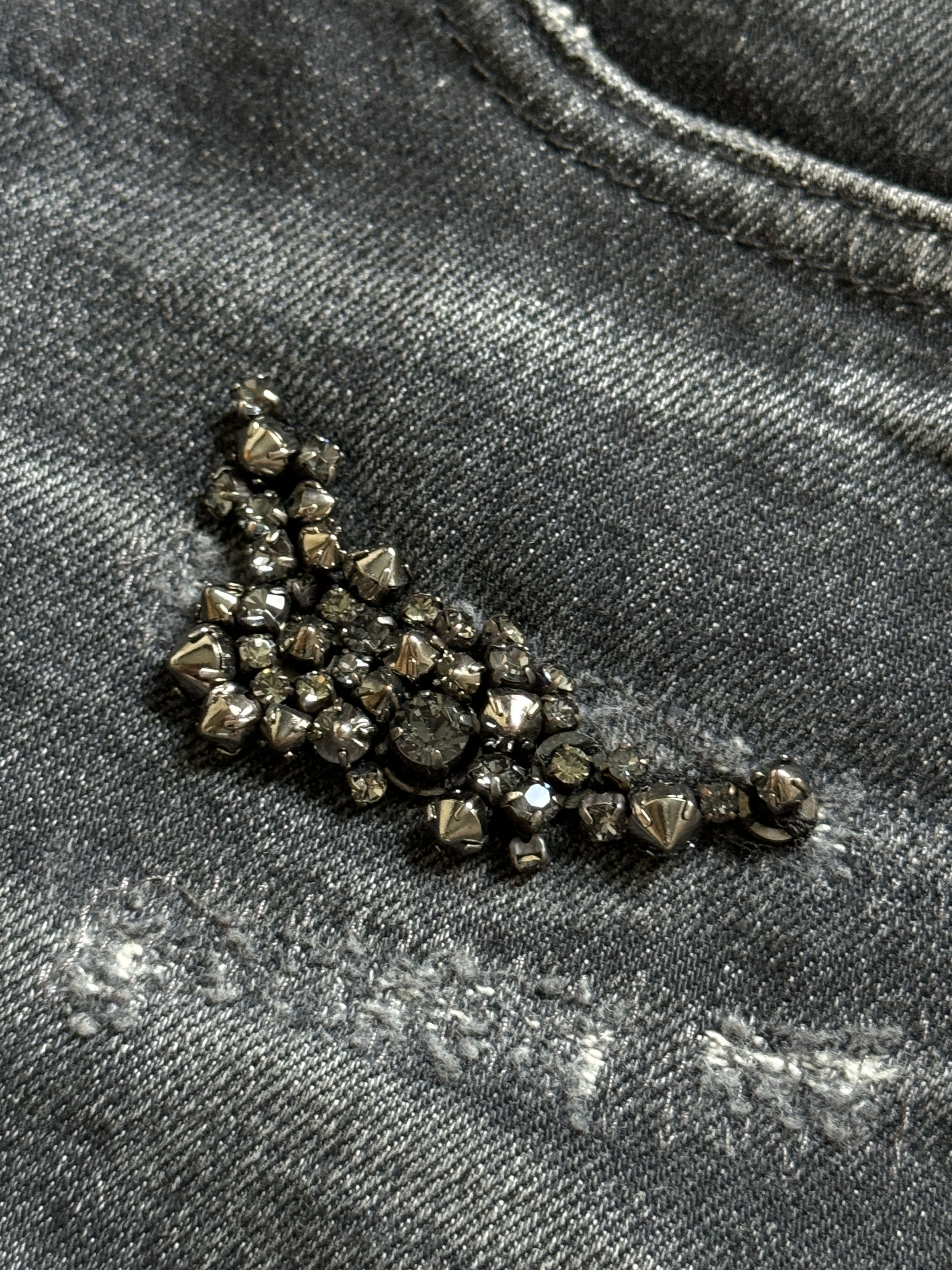 Gucci Gucci beaded distressed black jeans Size 25" / US 0 / IT 36 - 6 Thumbnail