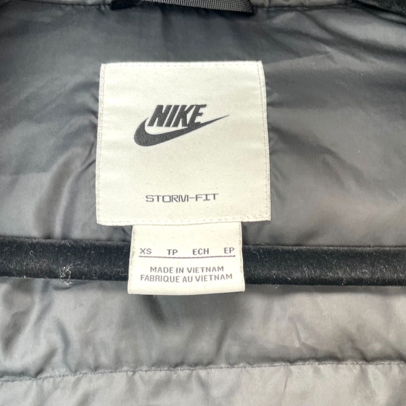 Nike Nike Jacket Mens XS Black Storm Fit Down Puffer Coat Hooded Short Zip Casual Running Winter Charcoal? Size US XS / EU 42 / 0 - 7 Thumbnail