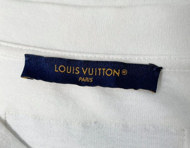 Louis Vuitton Louis Vuitton White Little House Printed Short Sleeve 2503- Size US S / EU 44-46 / 1 - 4 Thumbnail