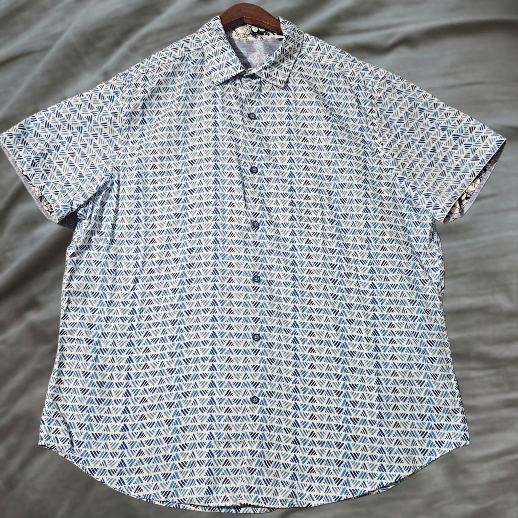 Robert Graham Robert Graham Geometric Blue White Short Sleeve Button Down 2XL Classic Fit Mens Shirt Size US 39 - 1 Thumbnail