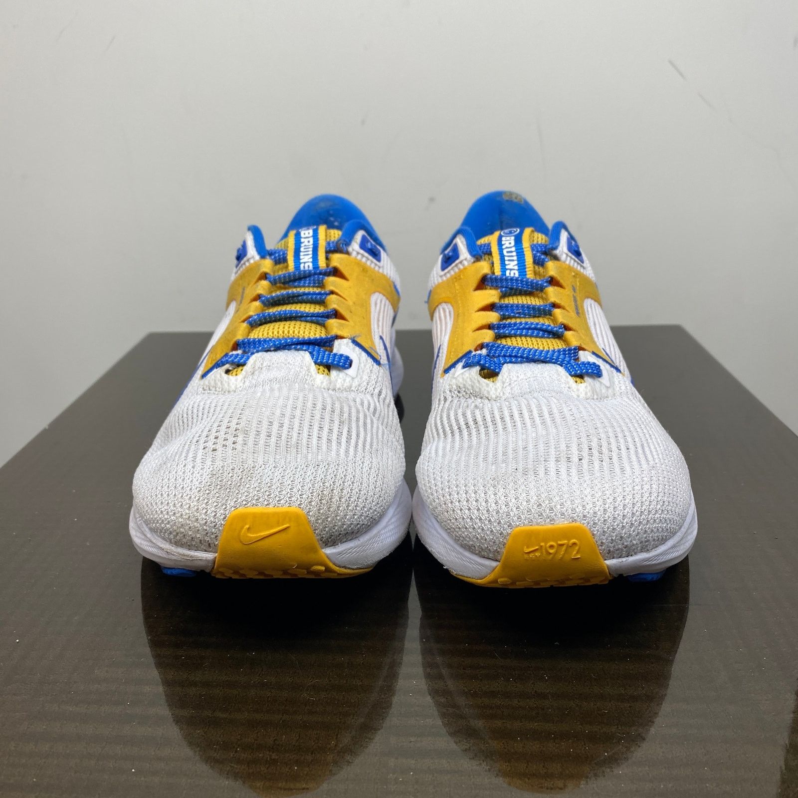 Nike Nike Pegasus 40 UCLA Road Running Sneakers Shoes Men's 11 Size US 11 / EU 44 - 2 Thumbnail