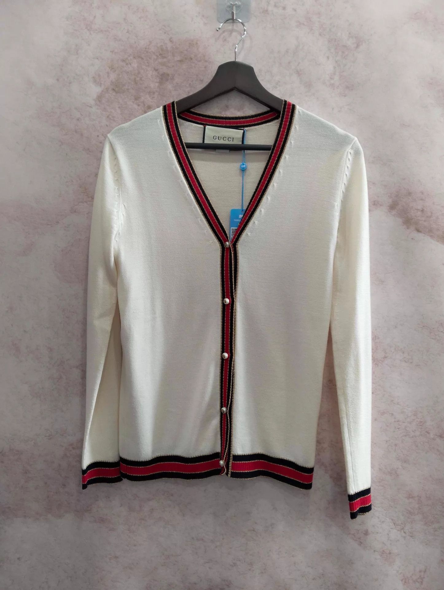 Gucci Gucci Pearl Button V-Neck Knit Cardigan S Size S / US 4 / IT 40 - 1 Thumbnail